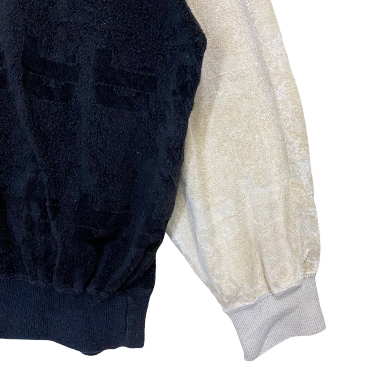 Japanese Brand Vintage 90’s Lancel Paris Big Logo Fleece Sweater Size US L / EU 52-54 / 3 - 5 Thumbnail