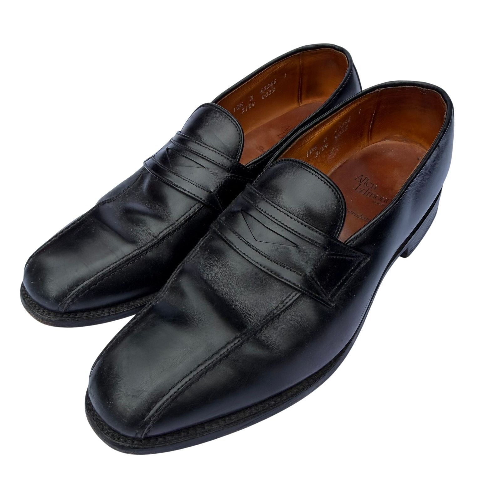 Allen Edmonds Allen Edmonds Sheridan Penny Loafer Black 10.5D Dress Shoes Size US 10.5 / EU 43-44 - 1 Thumbnail