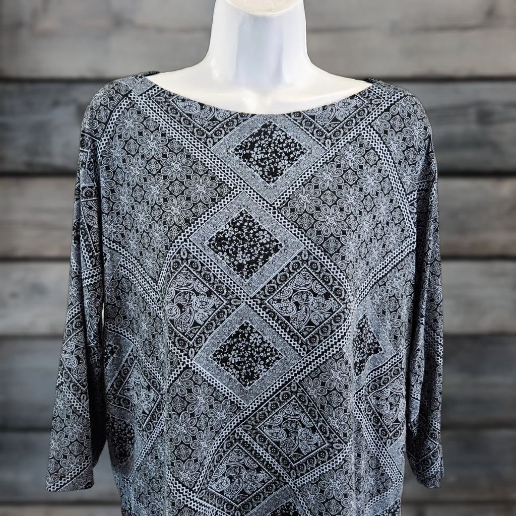 J. Jill J Jill Wearever Collection Womens Top Blouse 3/4 Sleeve Medium Blue Paisley Pattern Size M / US 6-8 / IT 42-44 - 1 Thumbnail