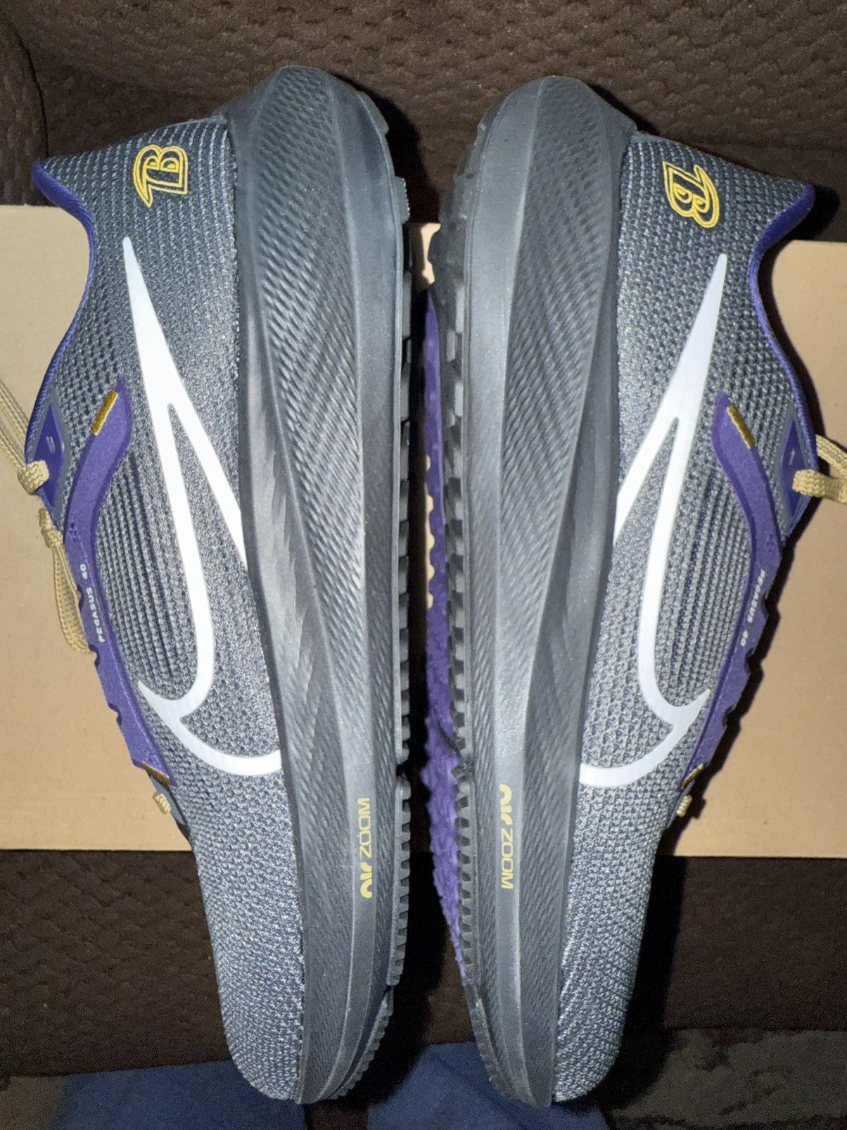Nike Nike Air Zoom Pegasus 40 NFL “Baltimore Ravens” New in Box! Size US 9.5 / EU 42-43 - 13 Thumbnail