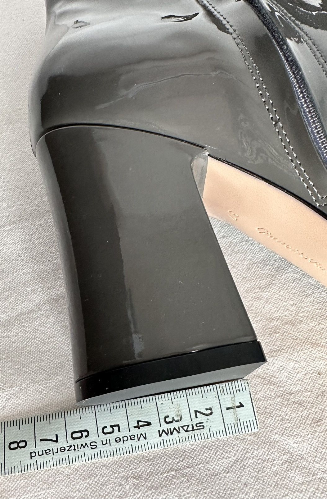 Gianvito Rossi bottines à talons Gianvito Rossi en cuir vernis gris 37 Size US 6 / IT 36 - 16 Thumbnail