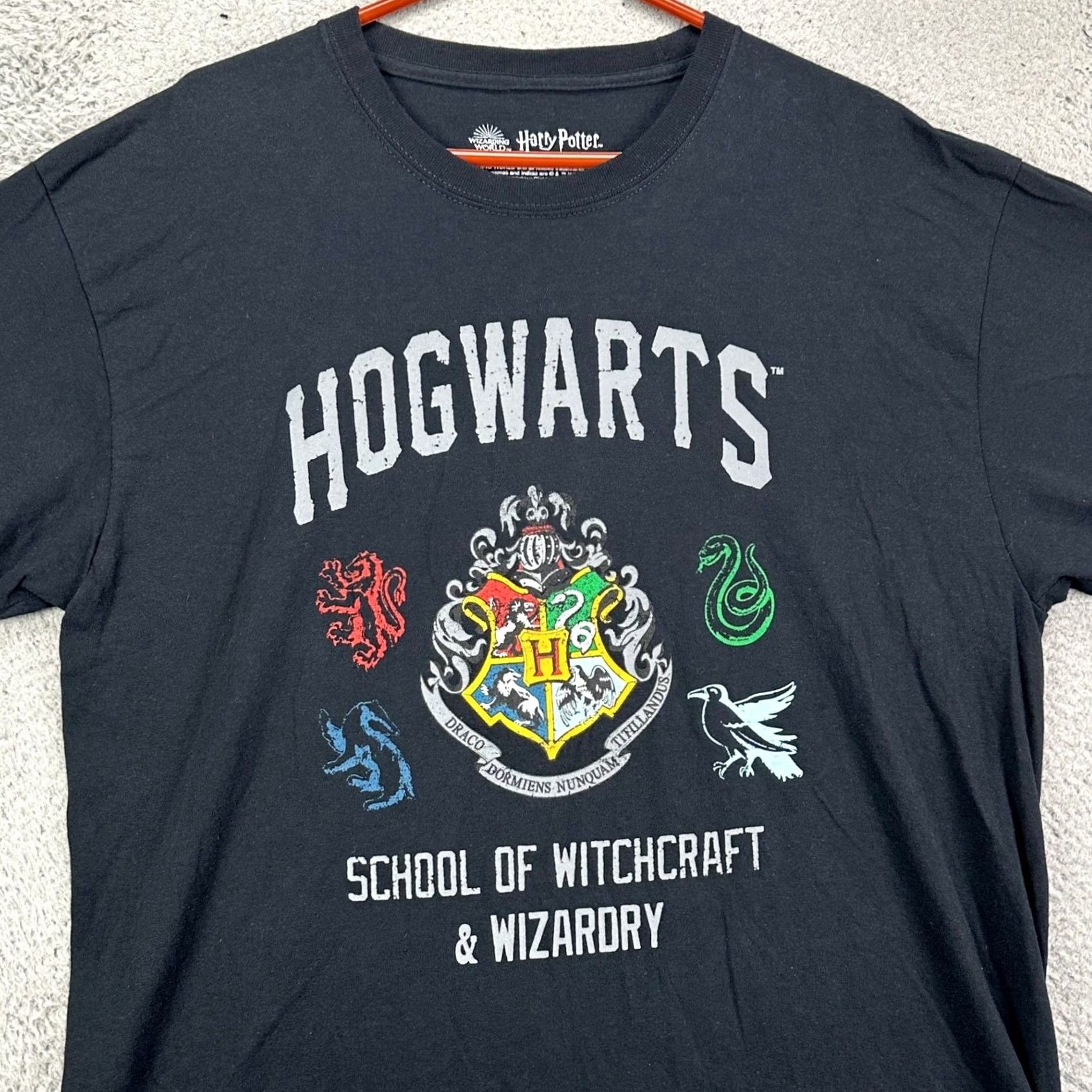 Vintage Harry Potter Adult Mens Hogwarts T-Shirt XL Black Short Sleeve Tee Made In USA Size US XL / EU 56 / 4 - 2 Thumbnail