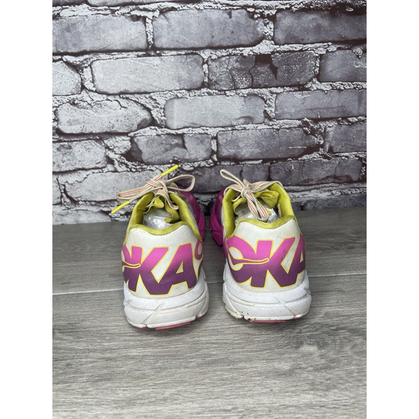 Hoka HOKA ONE TRACER Pink FUSCIA CITRUS Lace Up Sneakers Women 9M Size US 9 / IT 39 - 4 Thumbnail