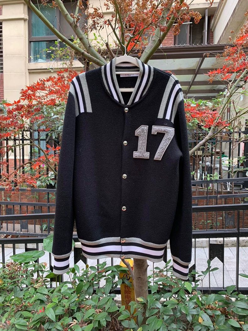 Givenchy Givenchy Baseball jacket No. 17, knitted sweater jacket Size US M / EU 48-50 / 2 - 3 Thumbnail