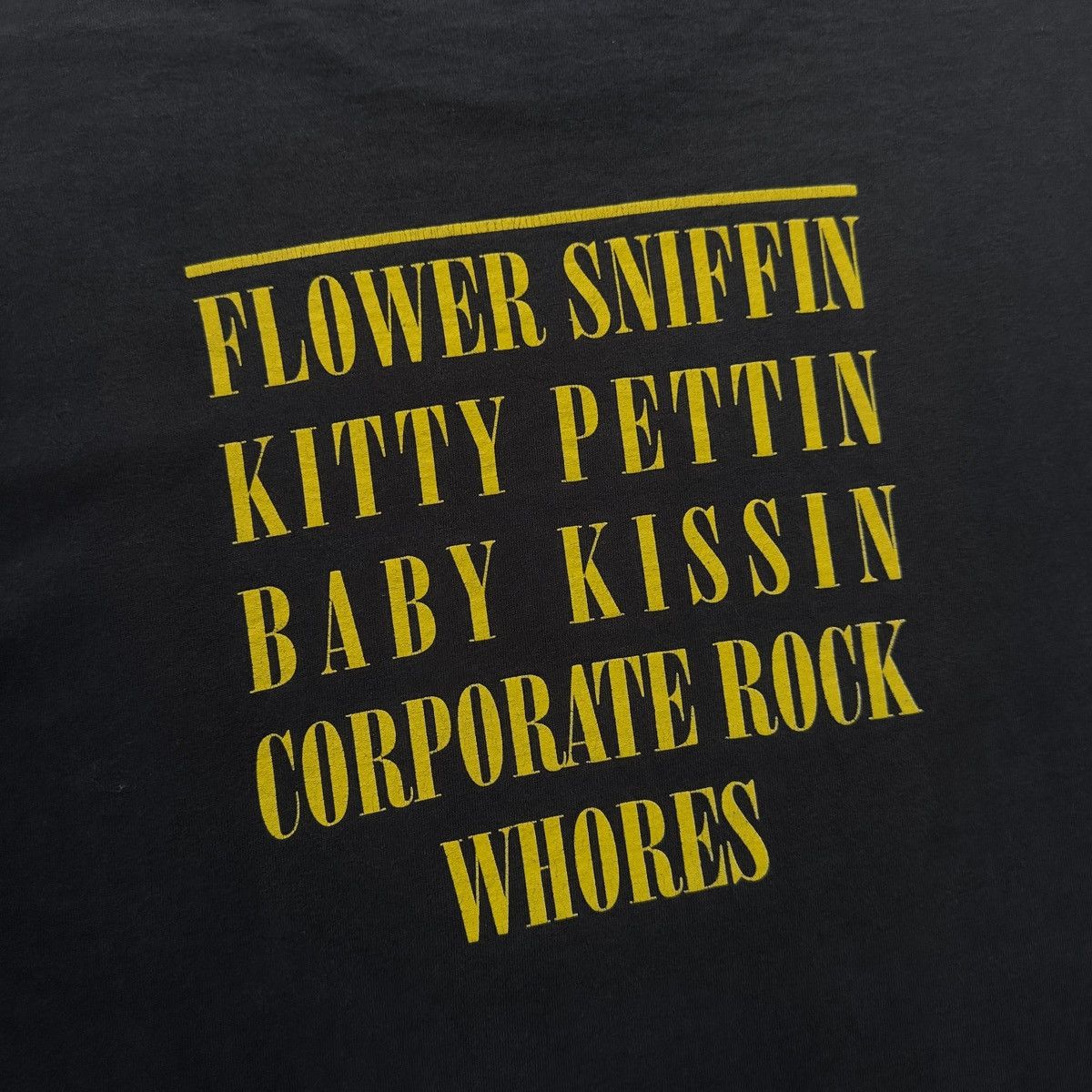 Band Tees VINTAGE NIRVANA COPYRIGHT 1992 SMILEY FACE 90’S Size US L / EU 52-54 / 3 - 24 Thumbnail