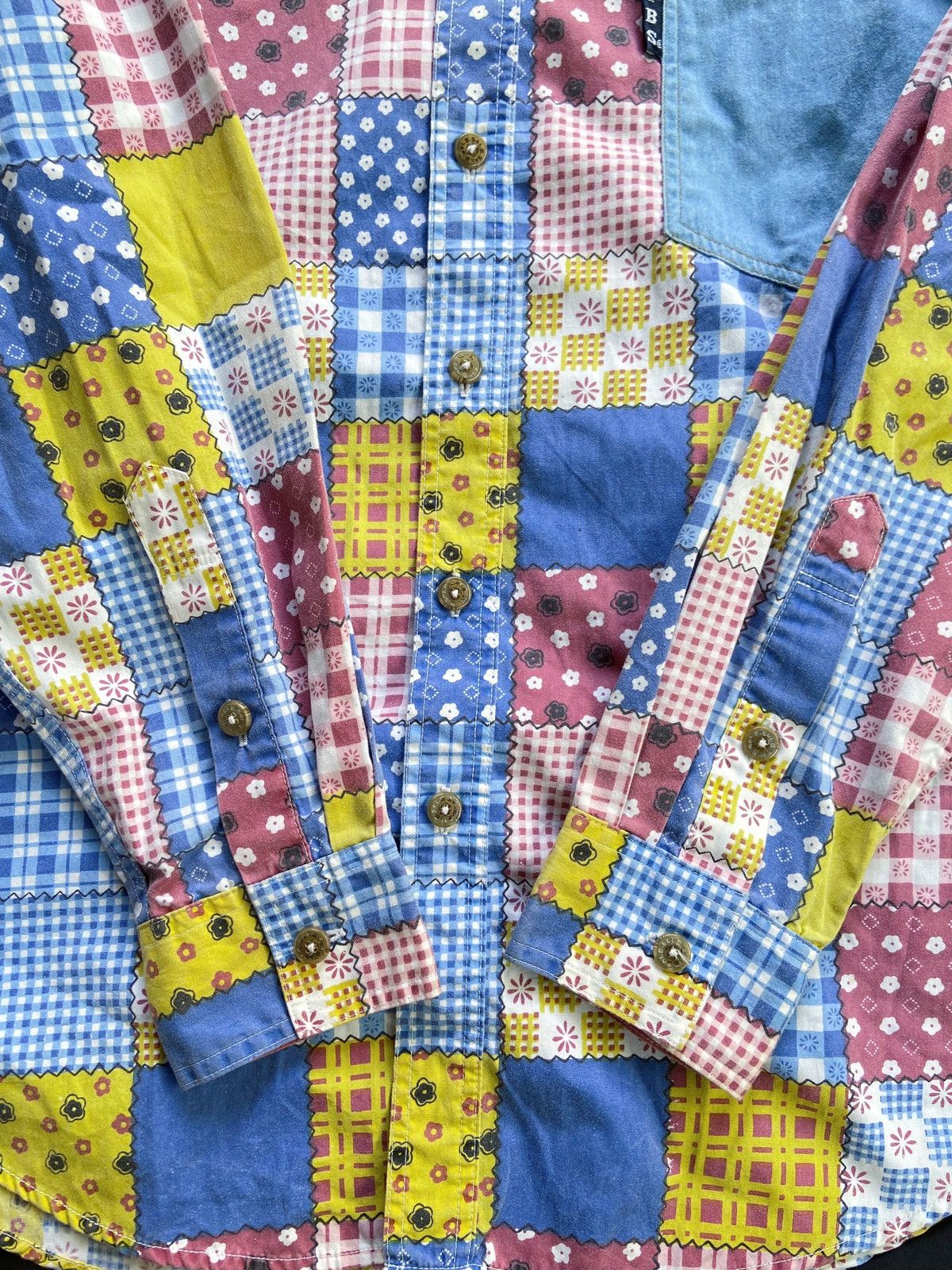 Handmade INDEPENDENT BODY & SOUL PATTERN BUTTON DOWN SHIRT Size US L / EU 52-54 / 3 - 11 Thumbnail