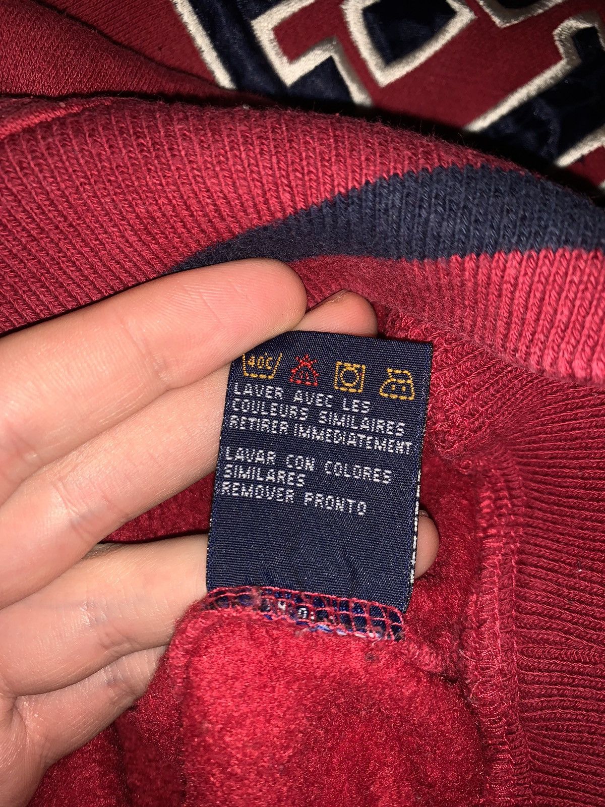 Tommy Hilfiger Crazy Vintage Y2K Tommy Hilfiger Oversized Sweatshirt Size US S / EU 44-46 / 1 - 7 Thumbnail