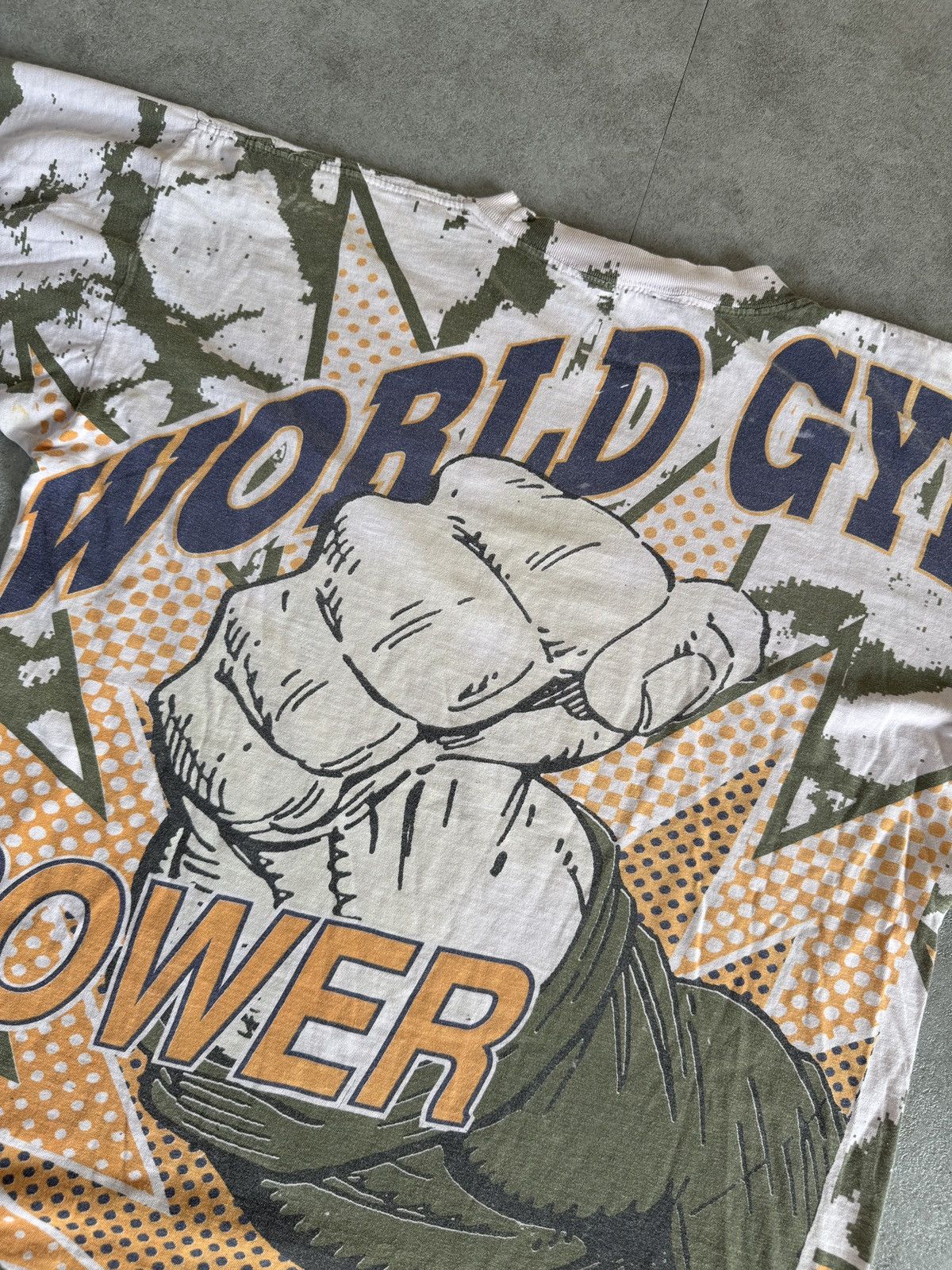 *RARE* VINTAGE 90s WORLD GYM POWER AOP TEE BODYBUILDING