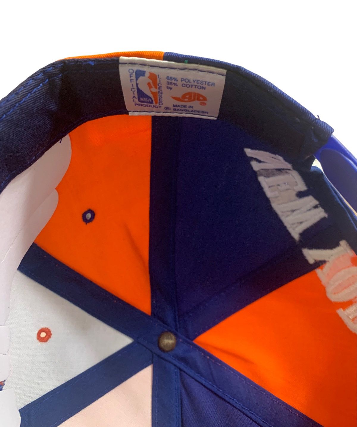 Billie Eilish × Vintage New York Knicks AJD Snapback Hat Vintage Billie Eilish Size ONE SIZE - 7 Thumbnail