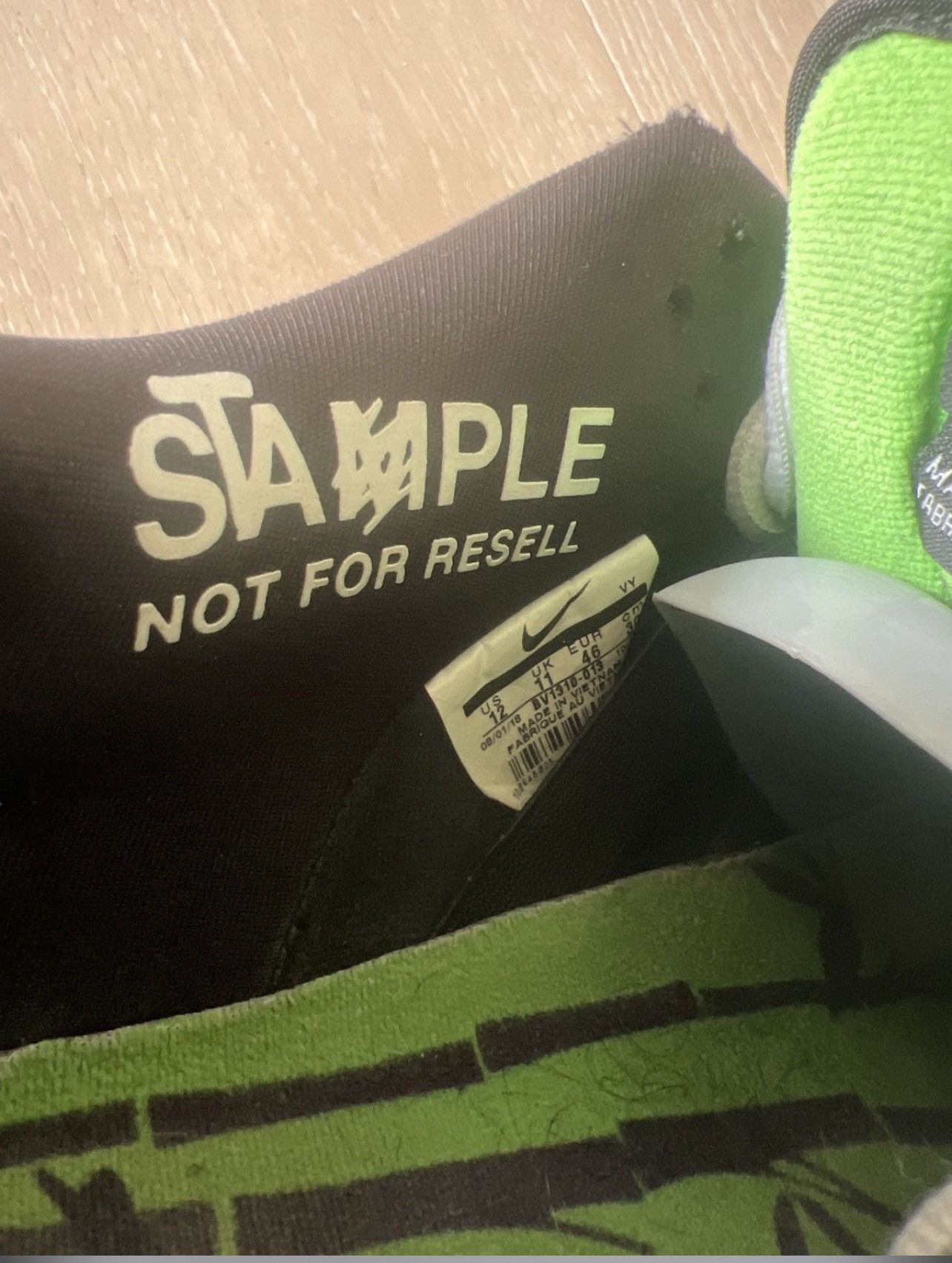 Nike × Staple Nike SB Dunk Low Staple Panda Pigeon Size US 12 / EU 45 - 2 Thumbnail
