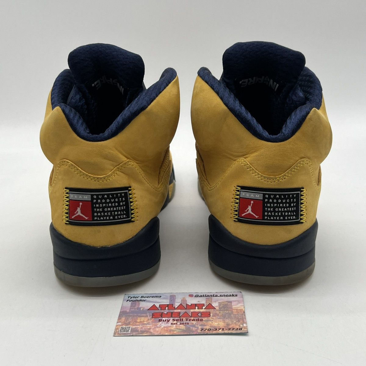 Jordan Brand Air Jordan 5 Michigan Size US 11.5 / EU 44-45 - 3 Thumbnail