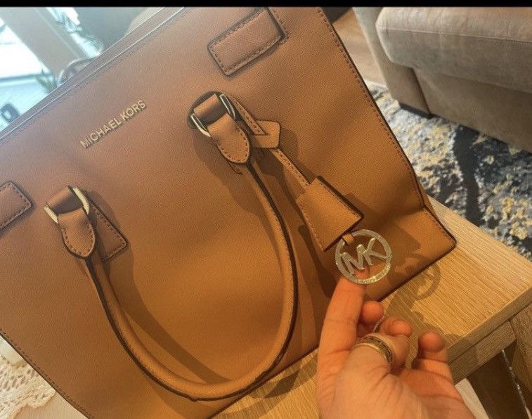 Michael Kors Michael kors hope luggage brown satchel handbag Size ONE SIZE - 2 Thumbnail