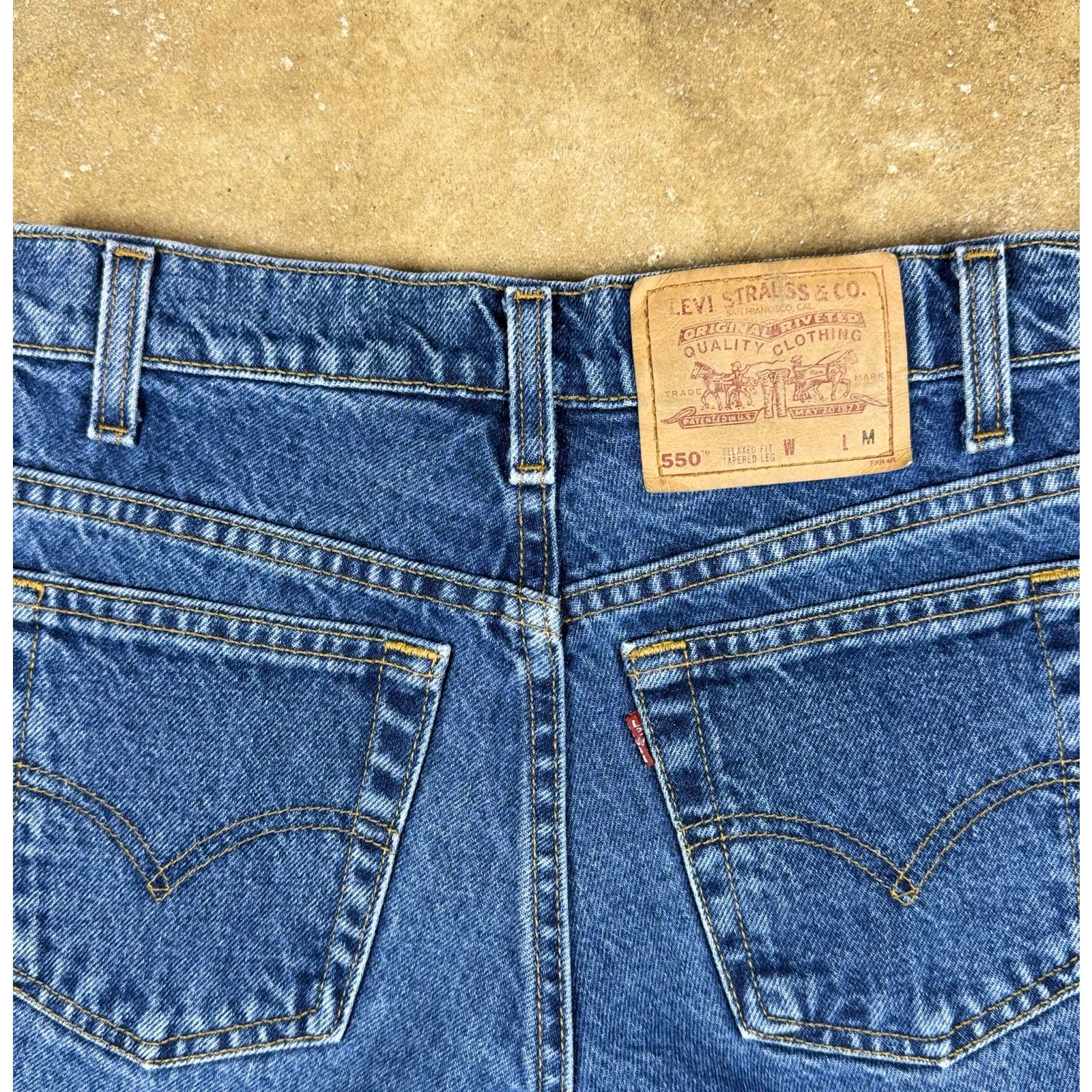 Levi's Vintage Levi’s 550 Women’s Relaxed Fit Tapered Leg Jeans 7 Size 26" / US 2 / IT 38 - 8 Thumbnail
