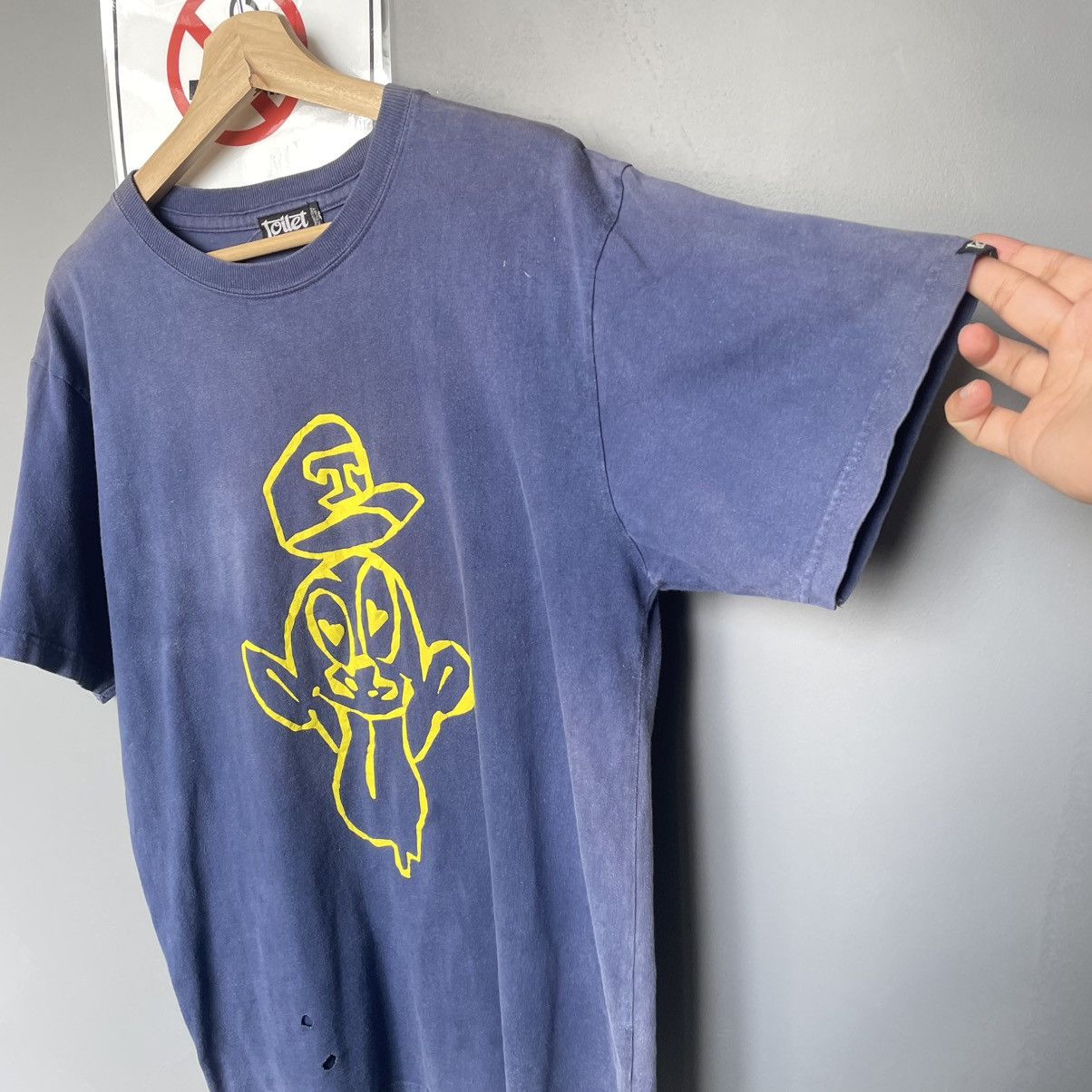 Vintage Thrashed Faded Vintage Japanese Toilet 90s ERD GRUNGE TEE Size US M / EU 48-50 / 2 - 7 Thumbnail