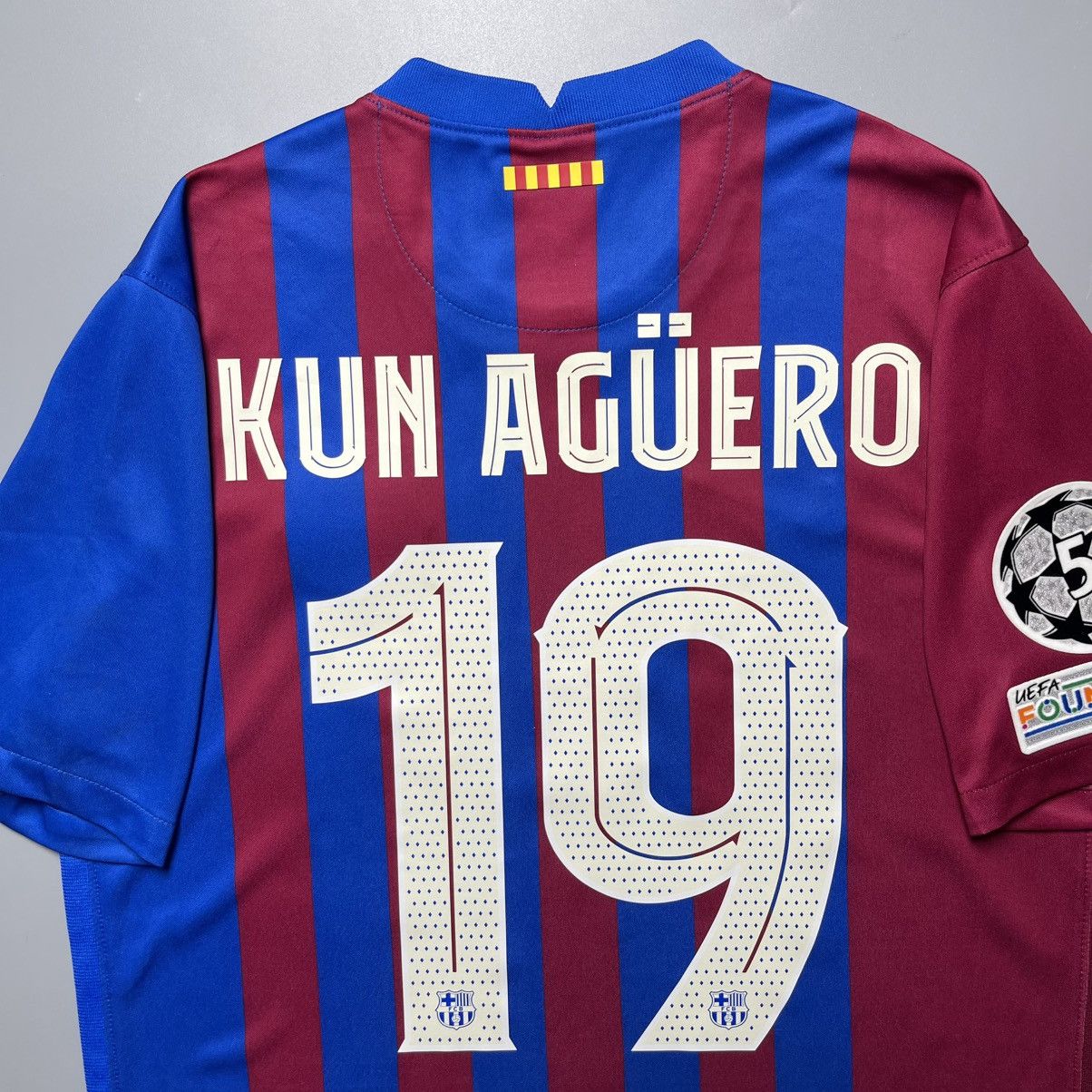 Nike BARCELONA NIKE 2021/2022 FOOTBALL HOME JERSEY #19 AGUERO Size US M / EU 48-50 / 2 - 9 Thumbnail