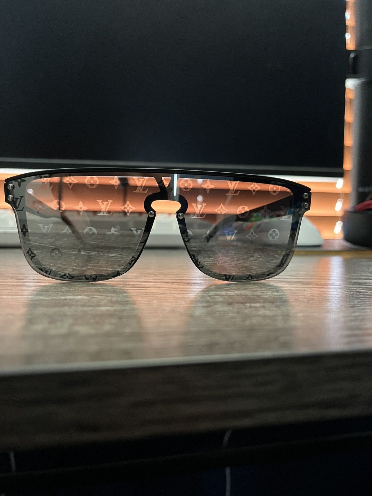 Louis Vuitton Louis Vuitton Waimea Glasses Size ONE SIZE - 3 Thumbnail