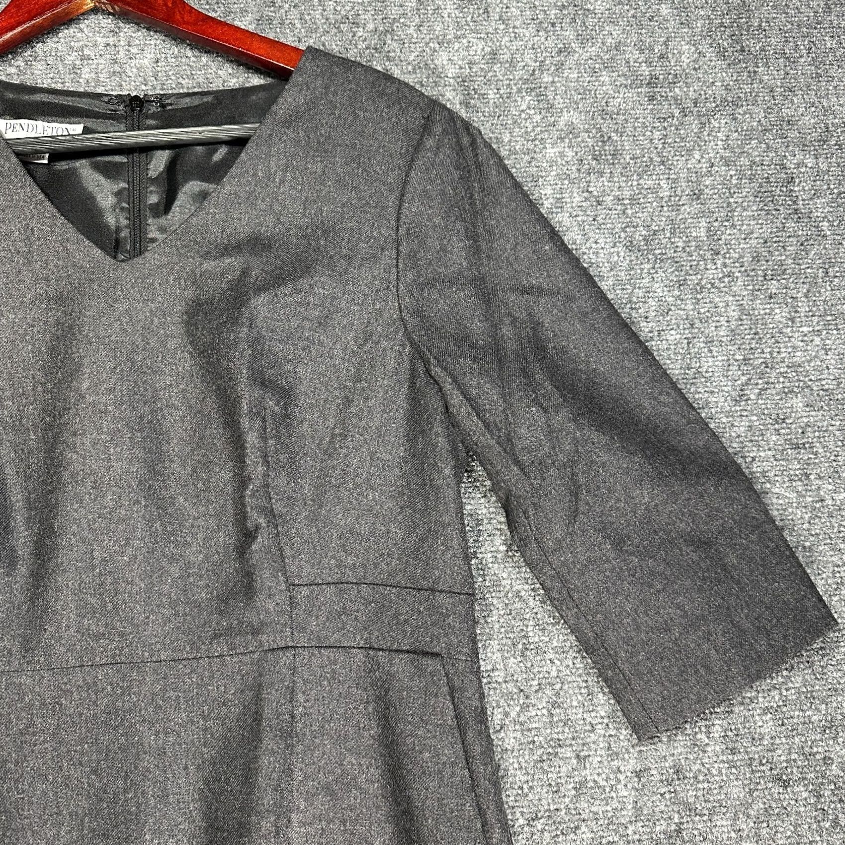 Pendleton Pendleton Dress Womens 8P Gray Wool Midi Shift 3/4 Sleeve Lined Zip Back Vintage No Size M / US 6-8 / IT 42-44 - 2 Thumbnail