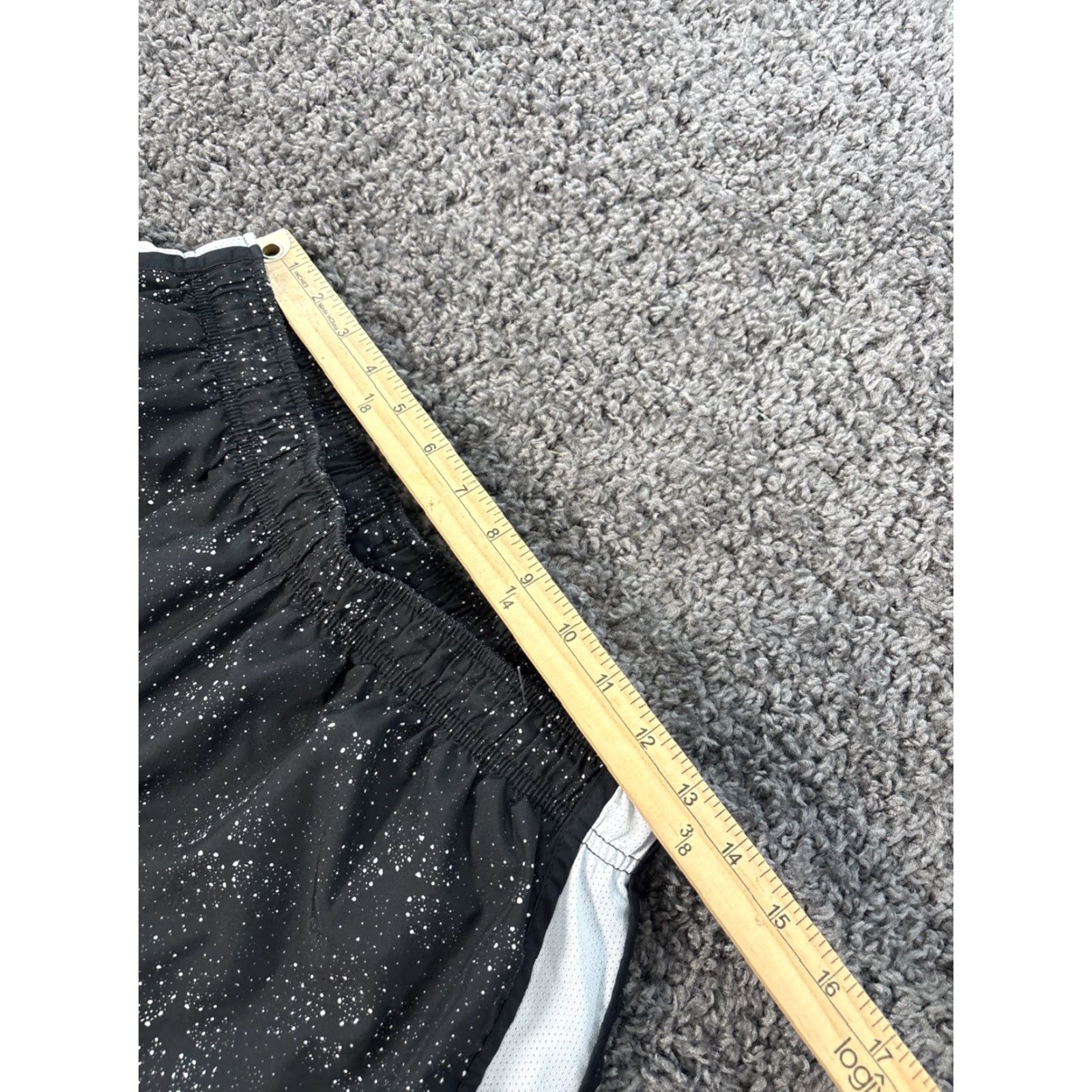 Nike Nike Tempo Shorts Womens L Black Lined Drawstring Waist Stars Print Running Gym Training Activewear Size 36" / US 14 / IT 50 - 3 Thumbnail