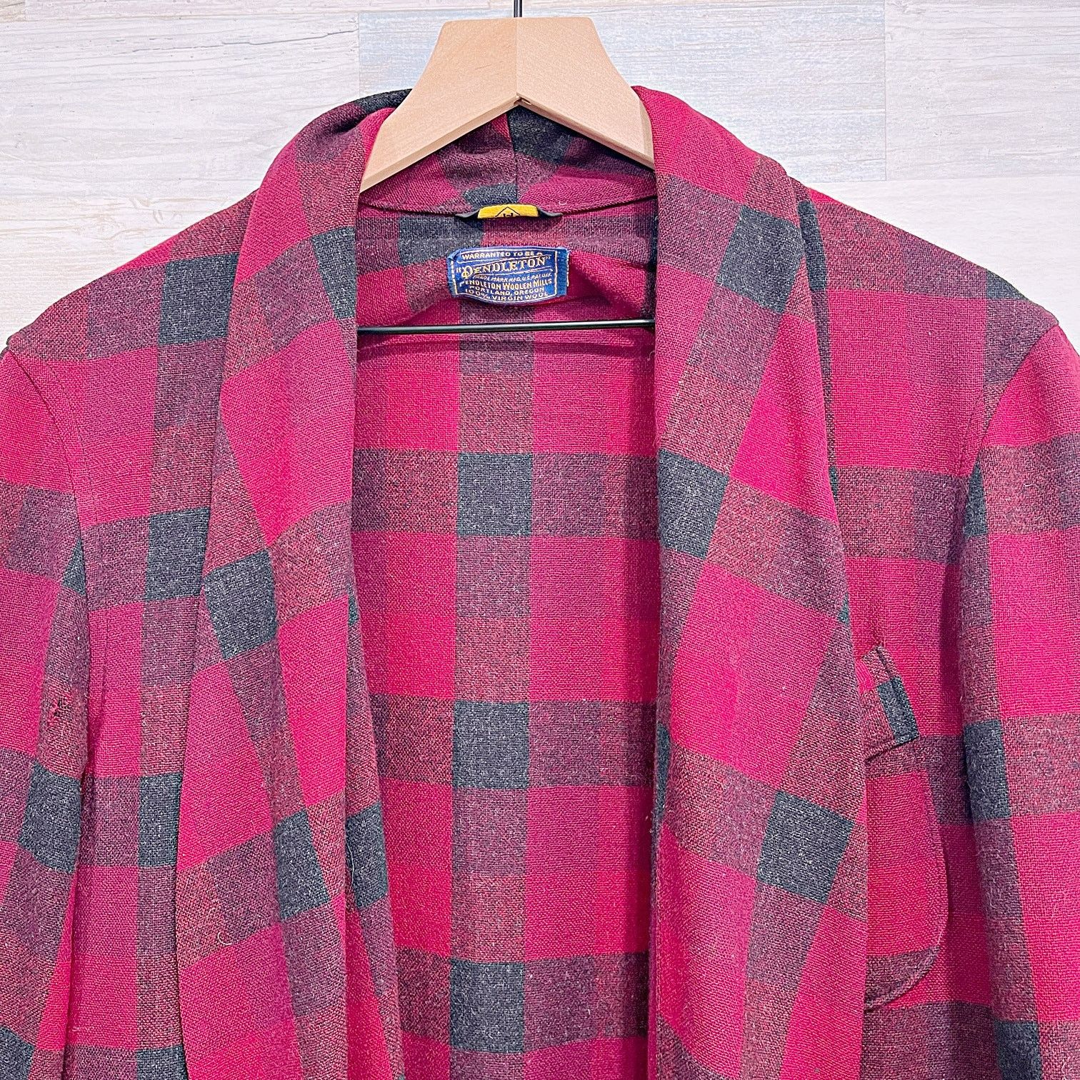 Pendleton Pendleton Vintage Wool Robe Red Gray Plaid Mens Medium Size US M / EU 48-50 / 2 - 3 Thumbnail