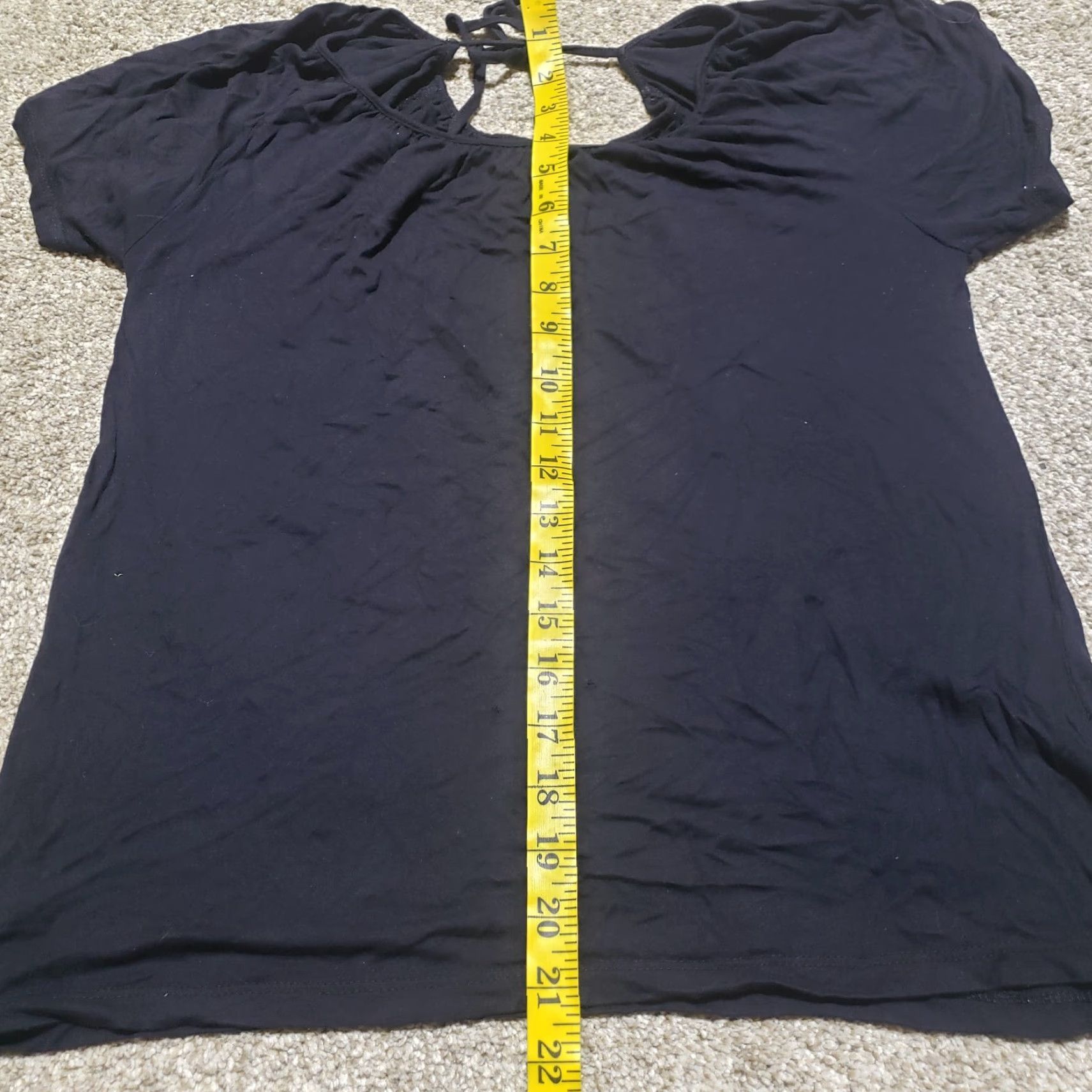 Old Navy VINTAGE Old Navy Women's Shirt Short Sleeve Casual Size M Black Rayon Ruffle 2010s Size M / US 6-8 / IT 42-44 - 5 Thumbnail