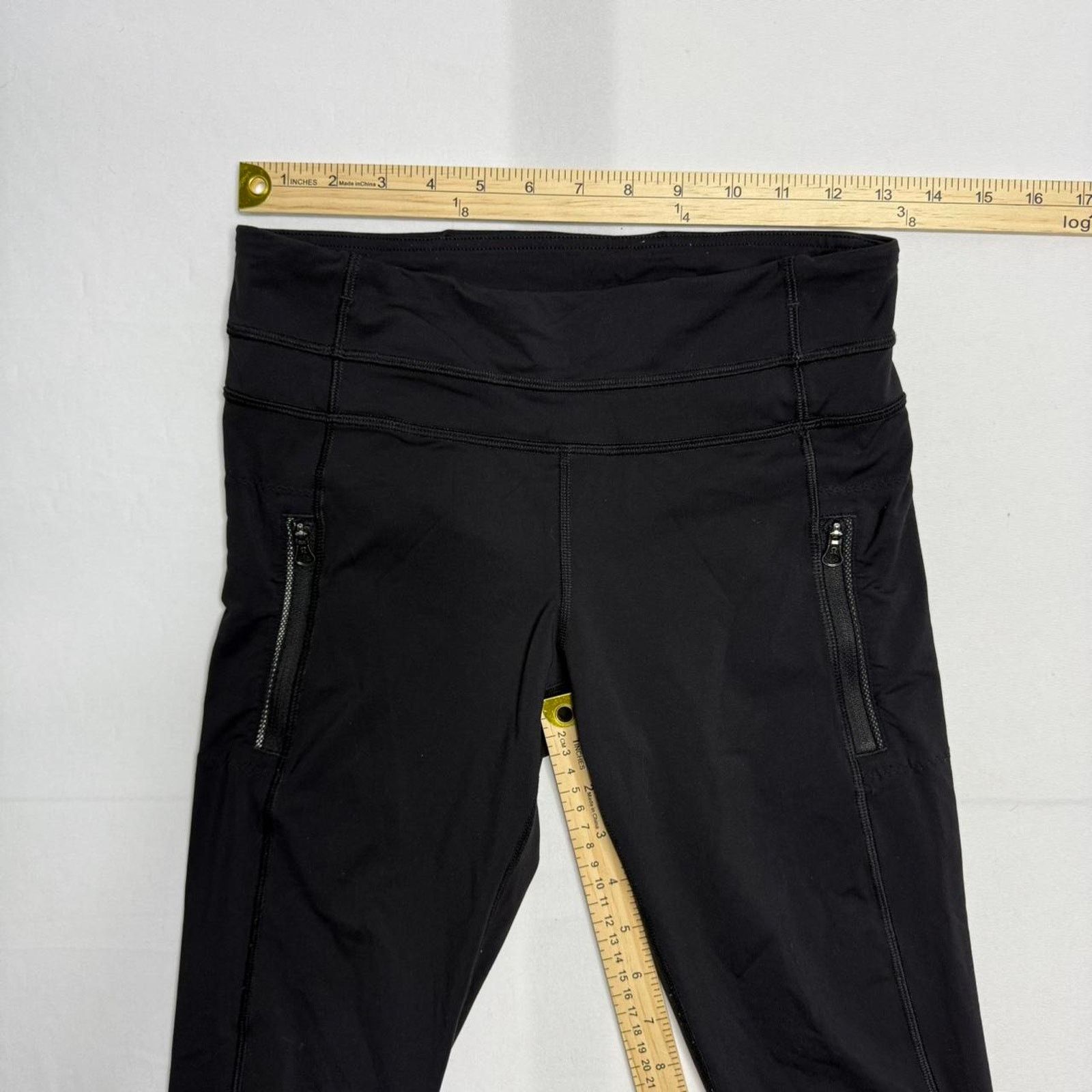 Lululemon These are Lululemon Size 4 black full-length leggings Size 27" / US 4 / IT 40 - 4 Thumbnail