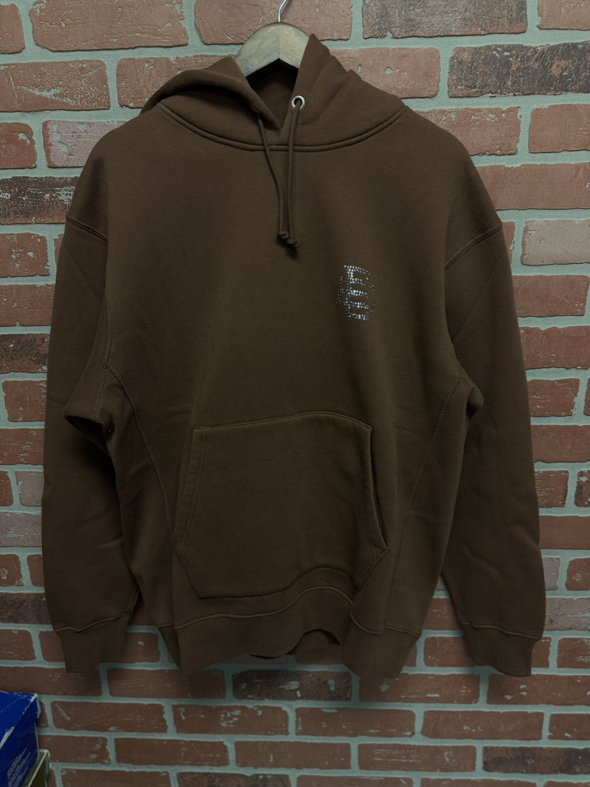 Eric Emanuel × Swarovski Eric Emanuel x Swarovski Crystals Size L Brown (NEW) Size US L / EU 52-54 / 3 - 4 Thumbnail