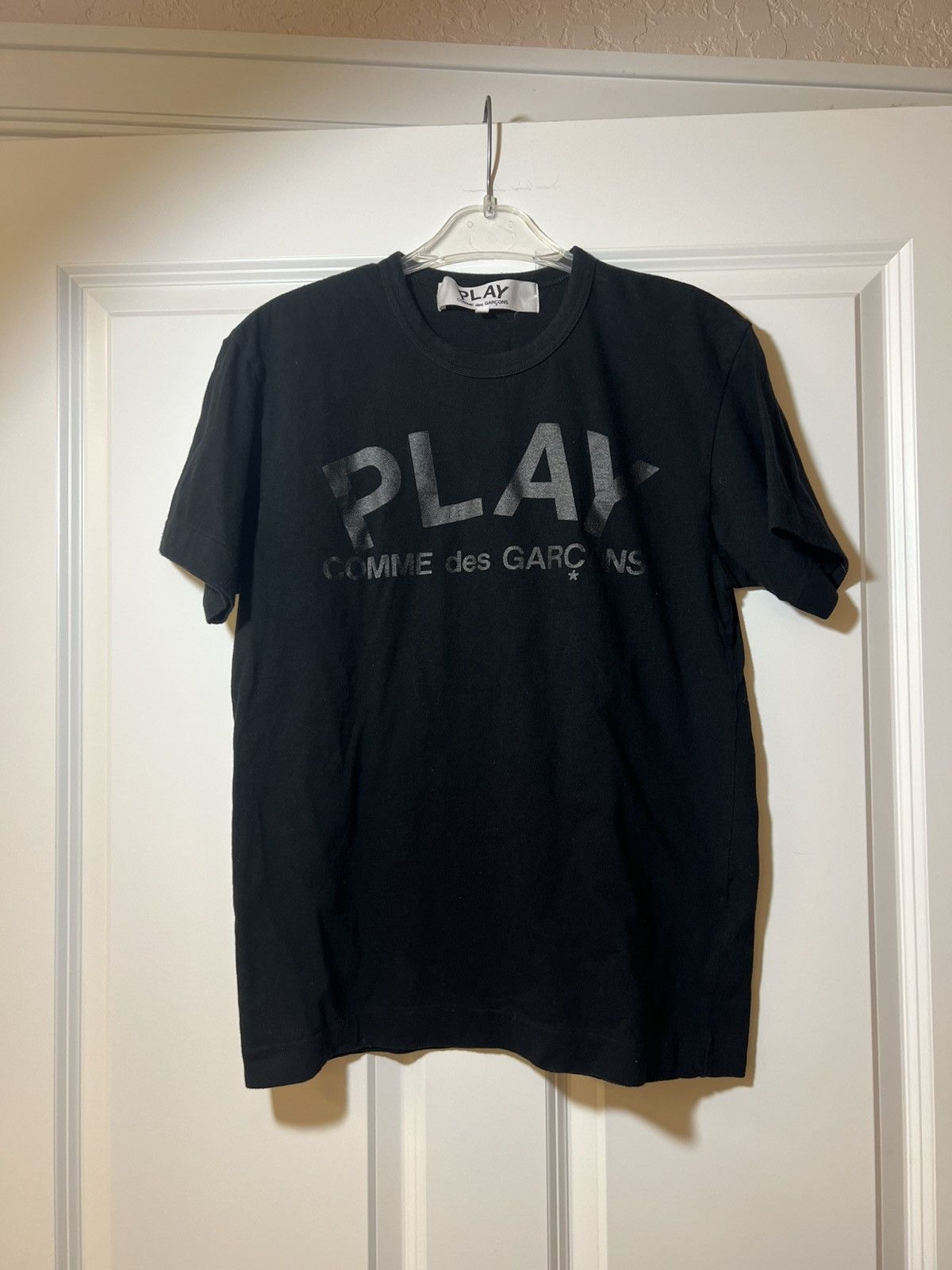 Comme des Garcons COMME DES GARCONS CDG PLAY BLACK TEXT TEE BLACK MEDIUM Size US M / EU 48-50 / 2 - 1 Thumbnail
