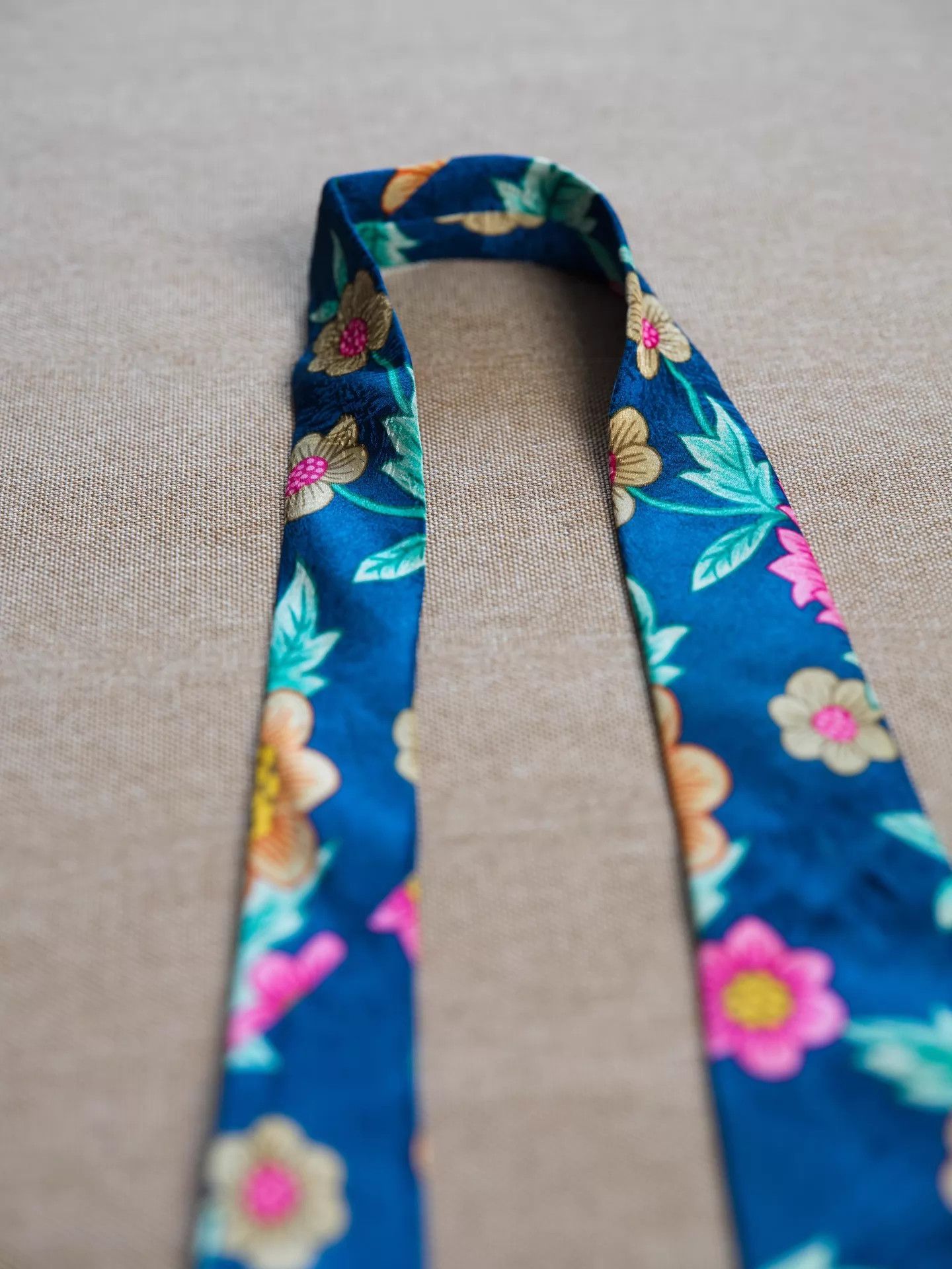 Yohji Yamamoto Yohji Yamamoto Silk Floral Tie (Chrysanthemum & Herbal) Size ONE SIZE - 5 Thumbnail