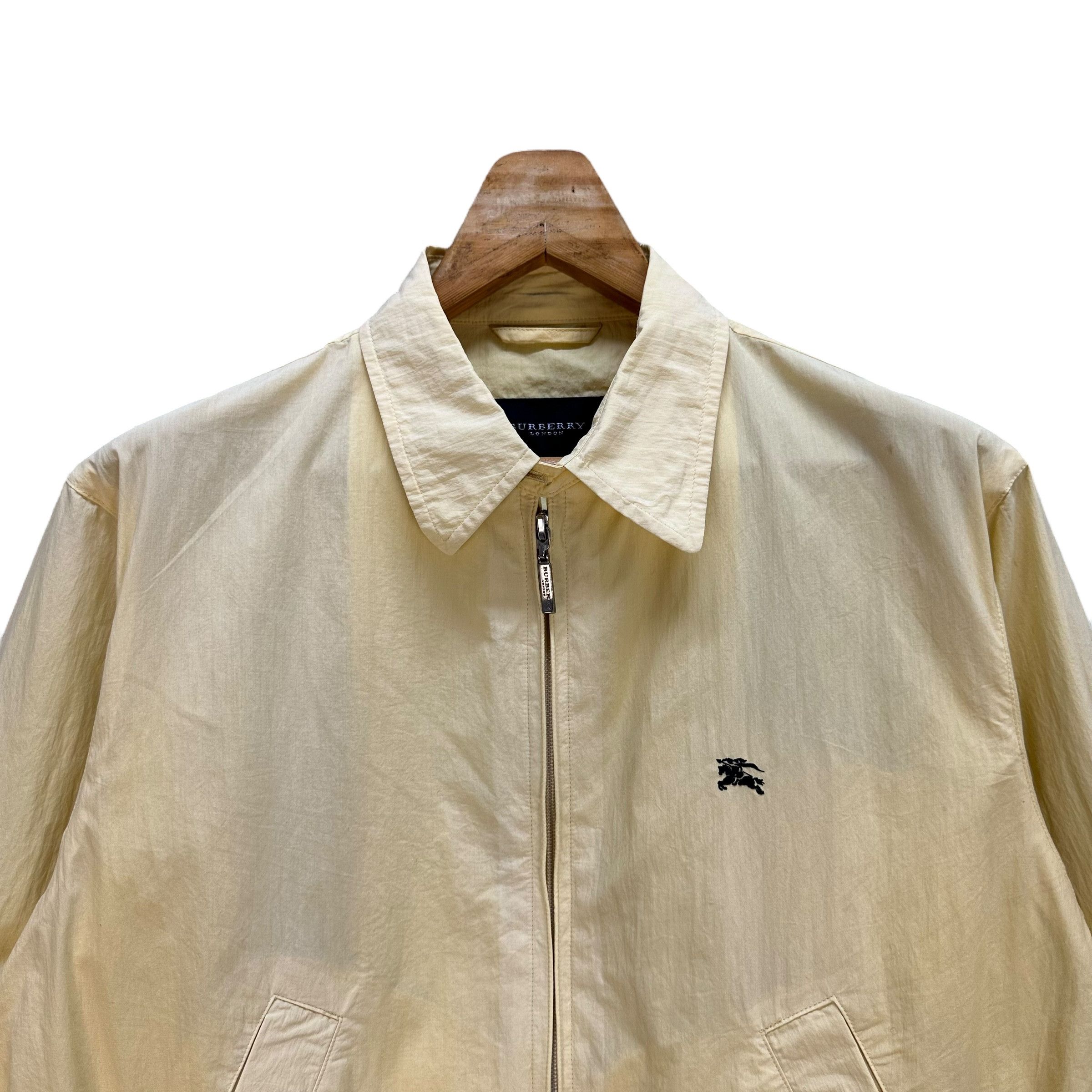 Burberry BURBERRY London Yellow Light Jacket #A45-1071 Size US S / EU 44-46 / 1 - 2 Thumbnail