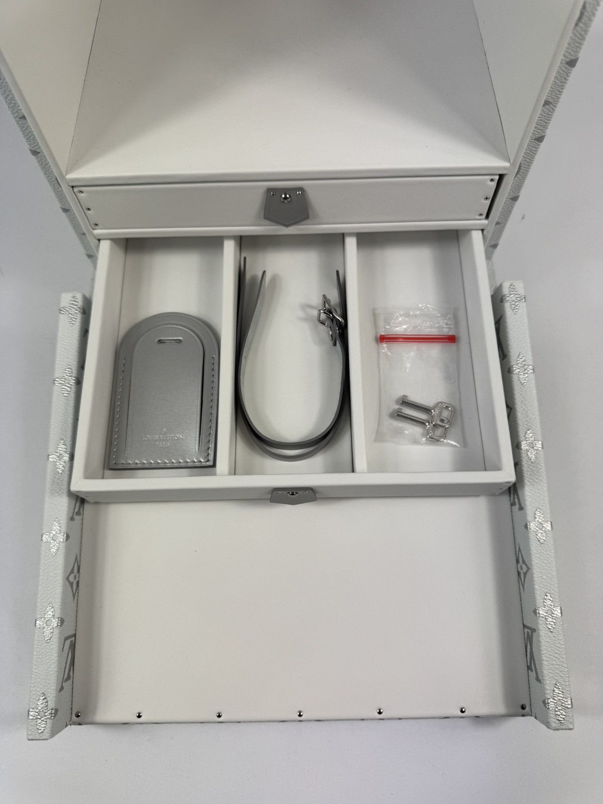 Louis Vuitton 1/200 LIMITED EDITION VIA TRUNK VANITY BOX BAG Size ONE SIZE - 4 Thumbnail