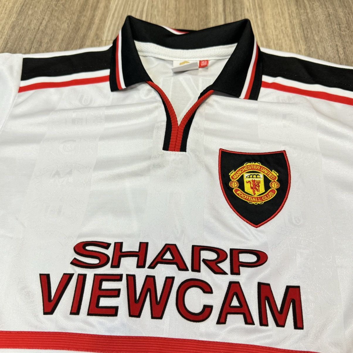 Other (Youth size)Manchester United 97/99 retro shirt #7 Beckham Size S / US 4 / IT 40 - 3 Thumbnail