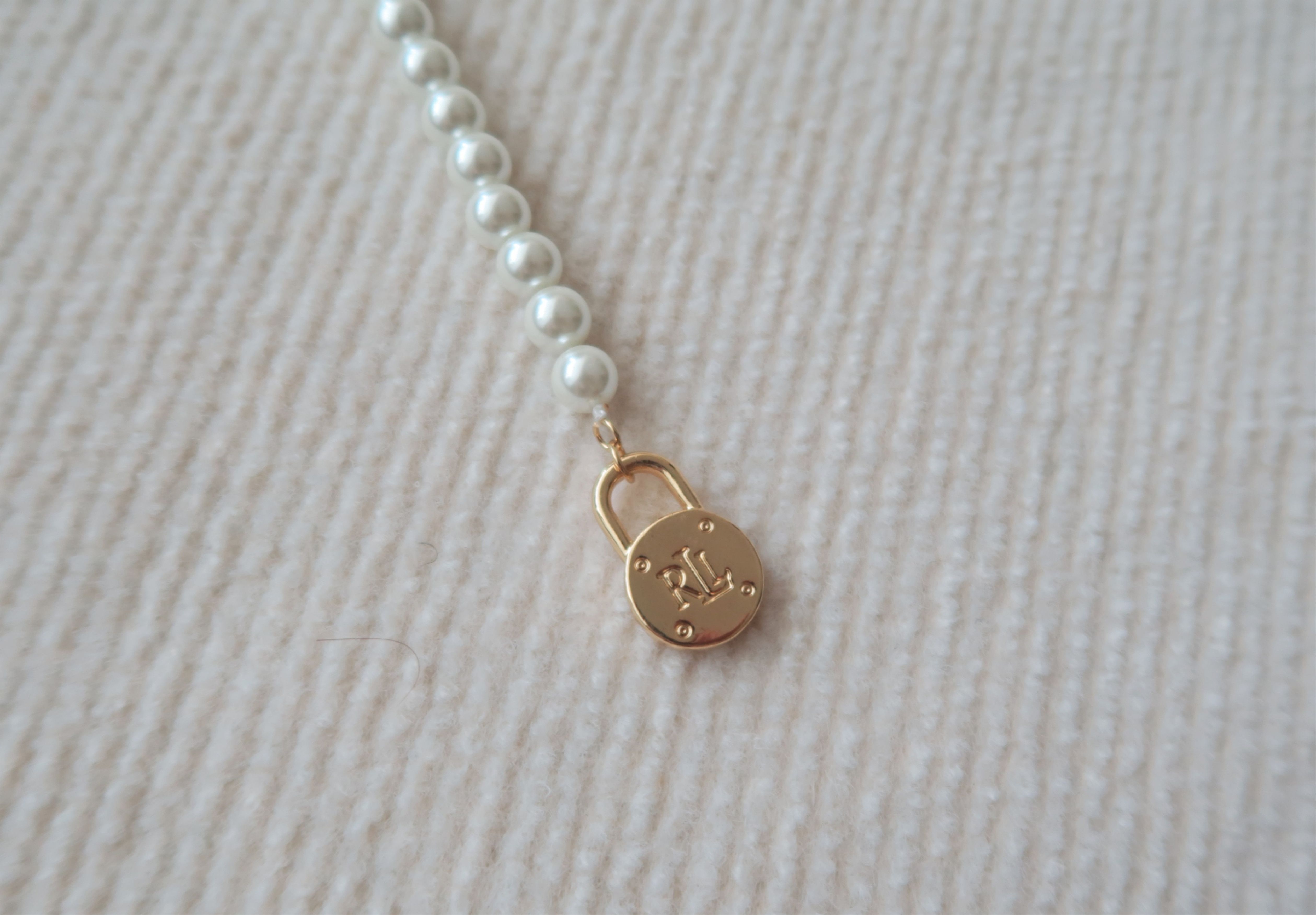 Ralph Lauren Ralph Lauren Beaded Pearls w Padlock Charm Bracelet Size ONE SIZE - 7 Thumbnail