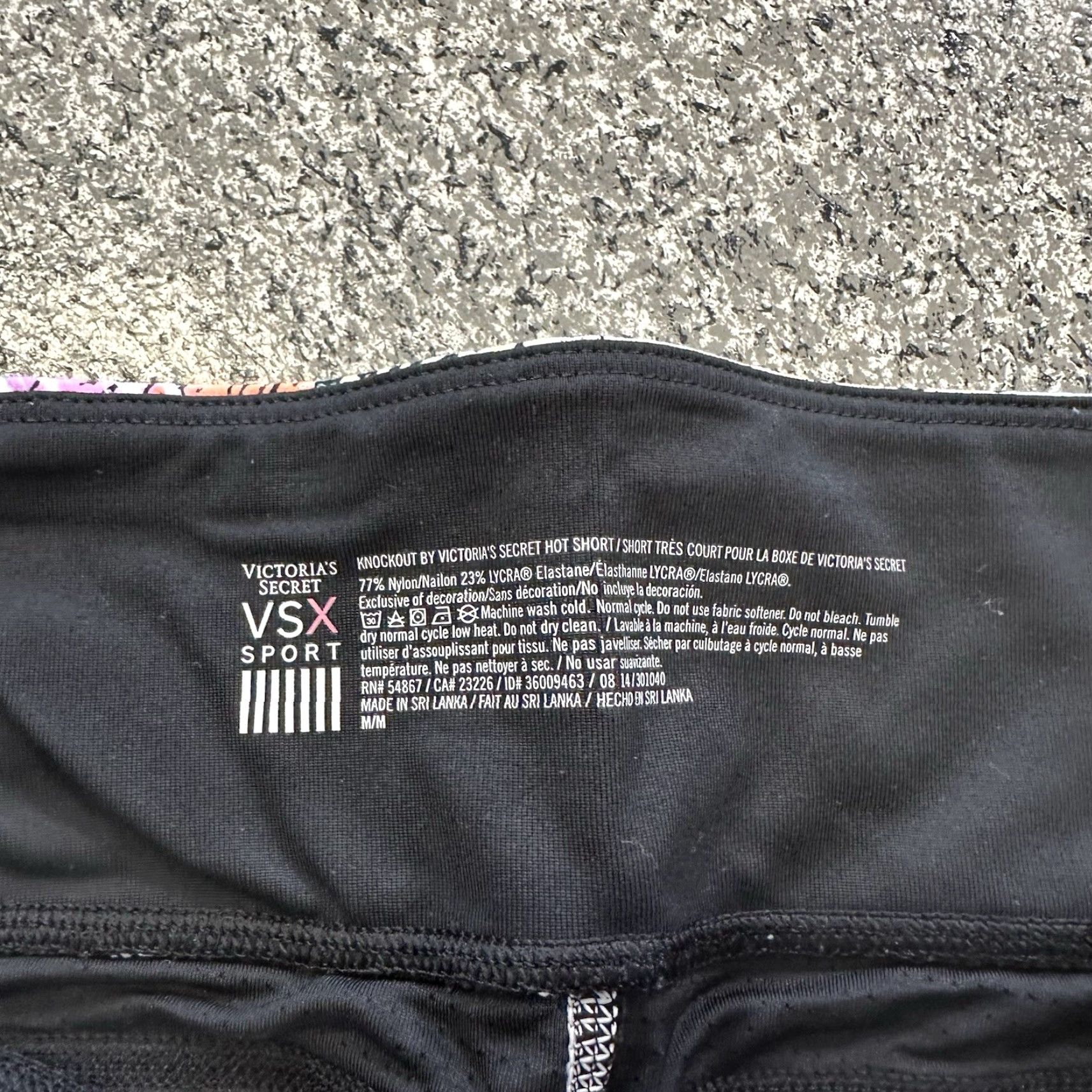 Victoria's Secret Victoria's Secret VSX Shorts Athletic Mens? Womens M Multicolor Spandex Short Size 32" / US 10 / IT 46 - 2 Thumbnail