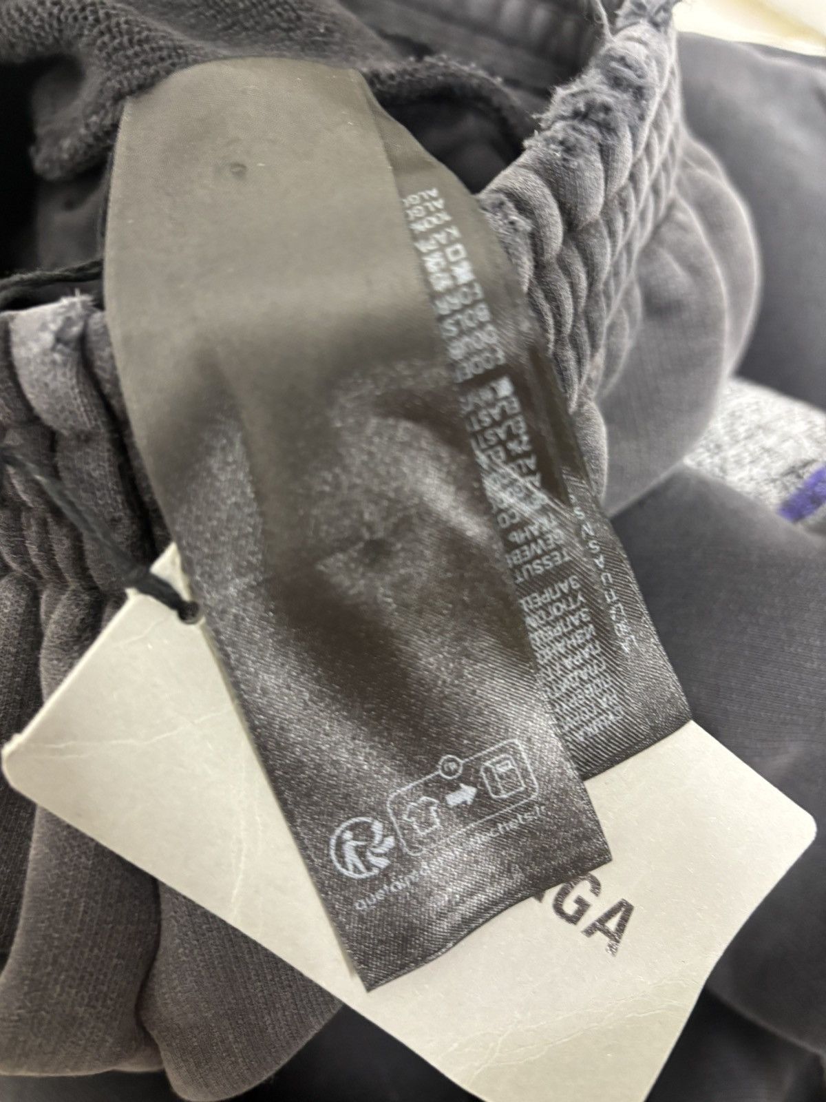 Balenciaga Balenciaga see now buy now sweatpants Size US 32 / EU 48 - 10 Thumbnail