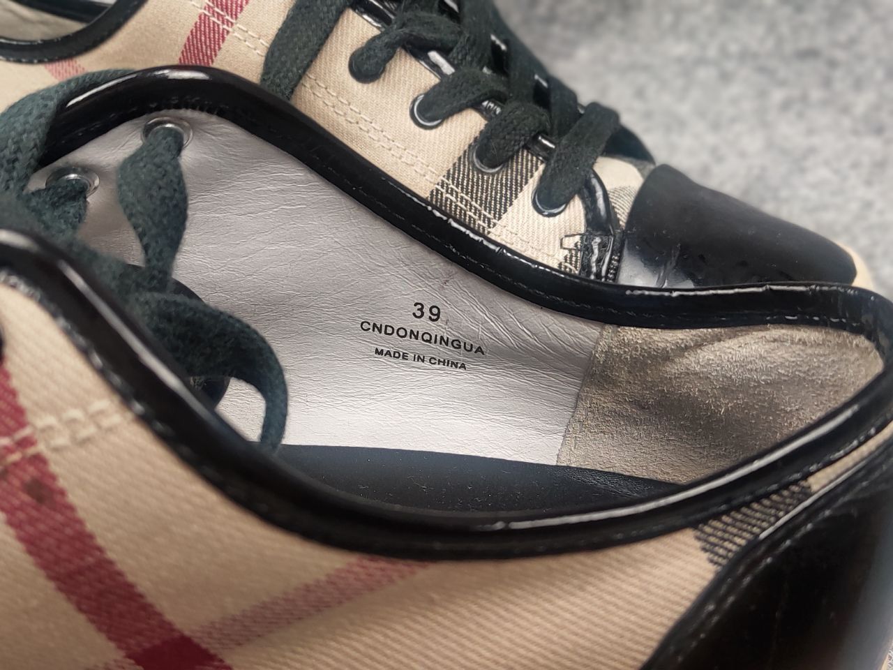Burberry Burberry Design Nova check Canvas Leather Cap Toe Sneakers Size US 9 / IT 39 - 19 Thumbnail
