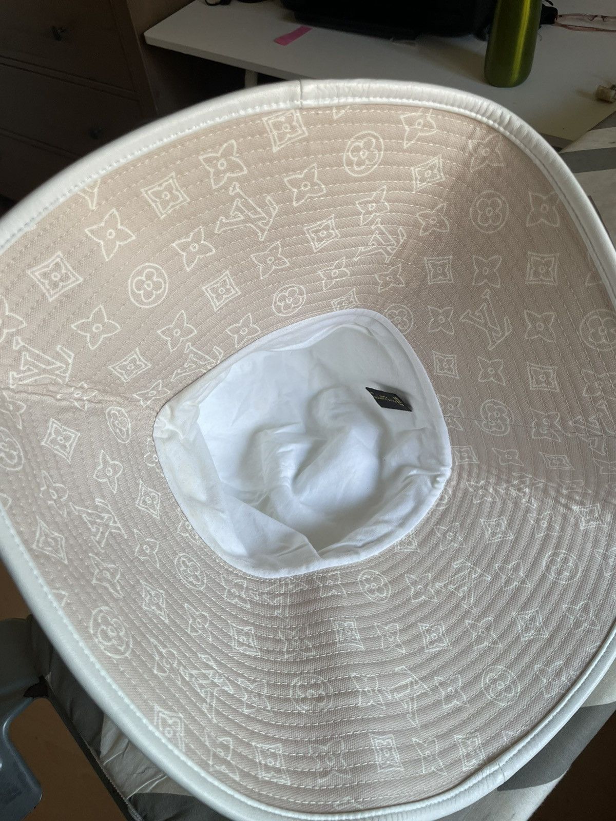 Louis Vuitton LOUIS VUITTON Size ONE SIZE - 5 Thumbnail