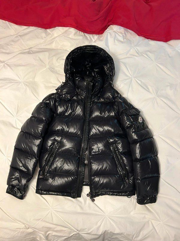 Moncler laurence jacket hotsell