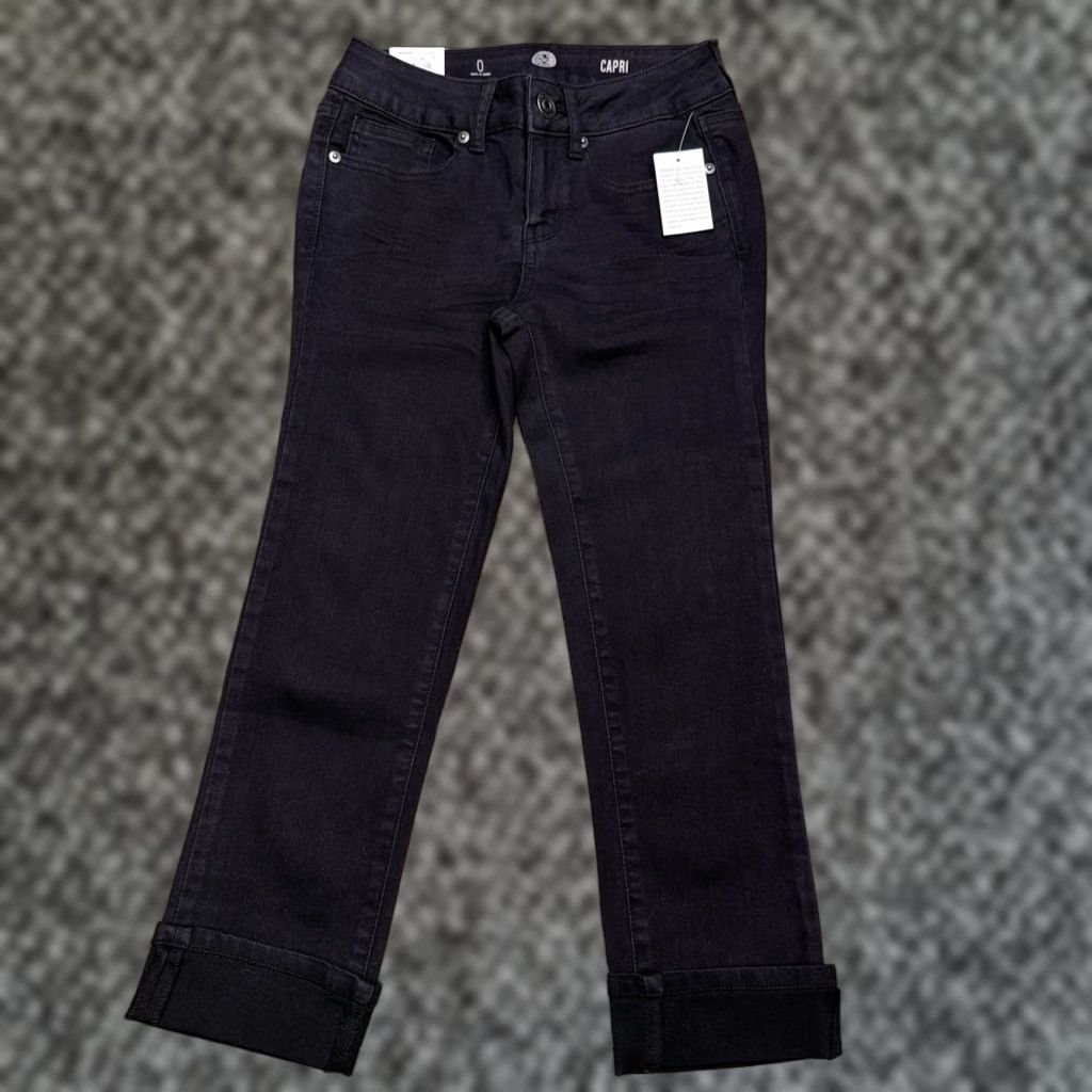 Vintage SO Capri Jeans Womens Black 0 Low Rise Stretch Cuffed Super Soft New Size 25" / US 0 / IT 36 - 1 Thumbnail