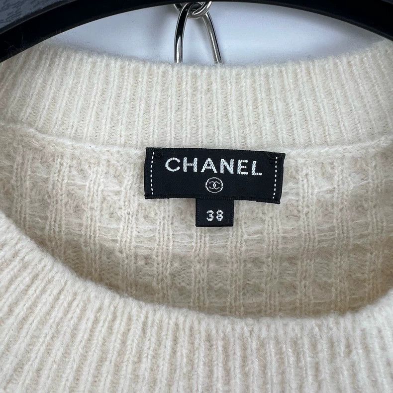 Chanel Chanel Beige three-dimensional embossed flower knitted swea Size XS / US 0-2 / IT 36-38 - 6 Thumbnail