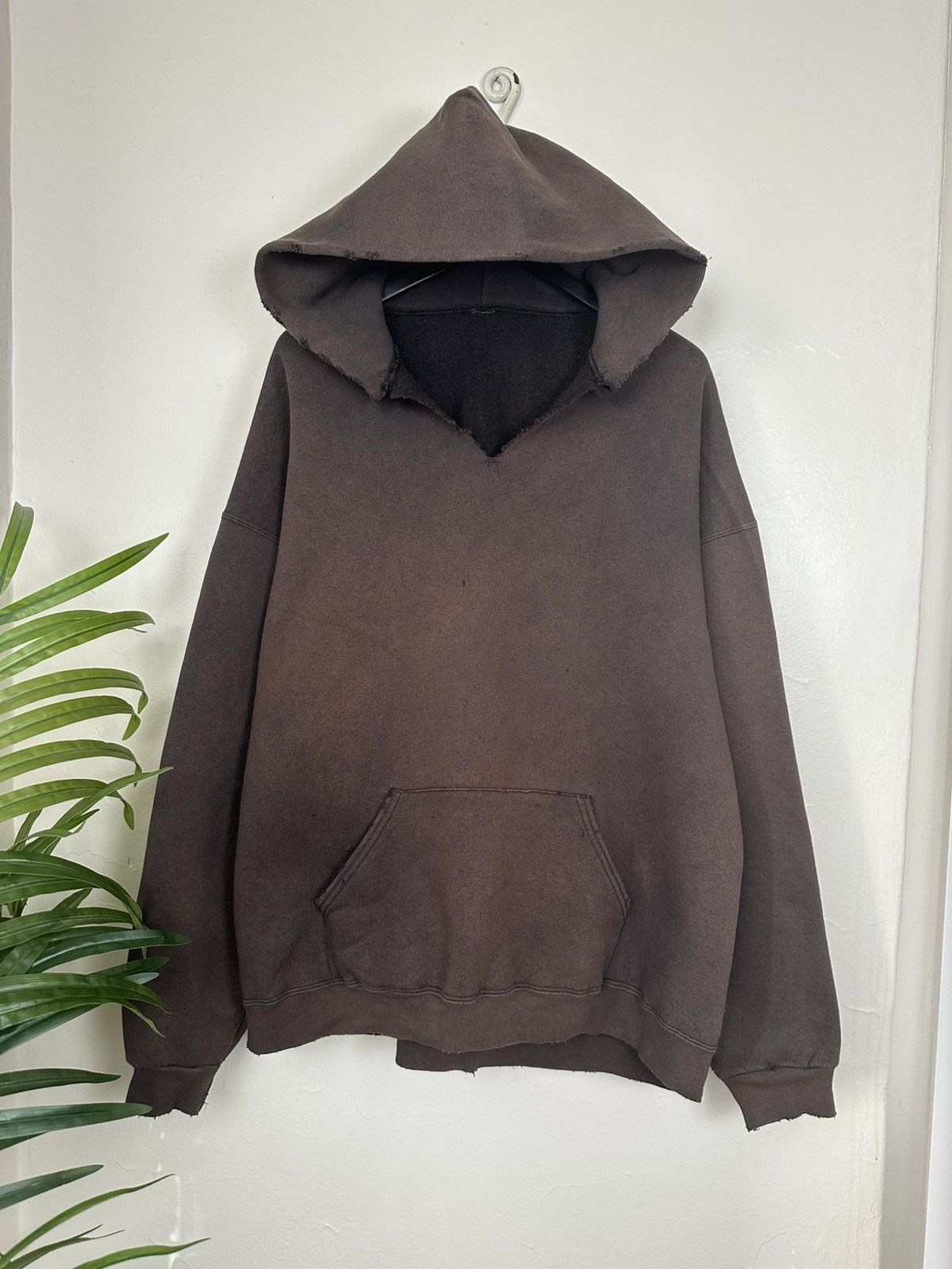 Other (XXL) INSANE THRASHED & FADED Blank Heavyweight Hoodie Size US XXL / EU 58 / 5 - 1 Thumbnail
