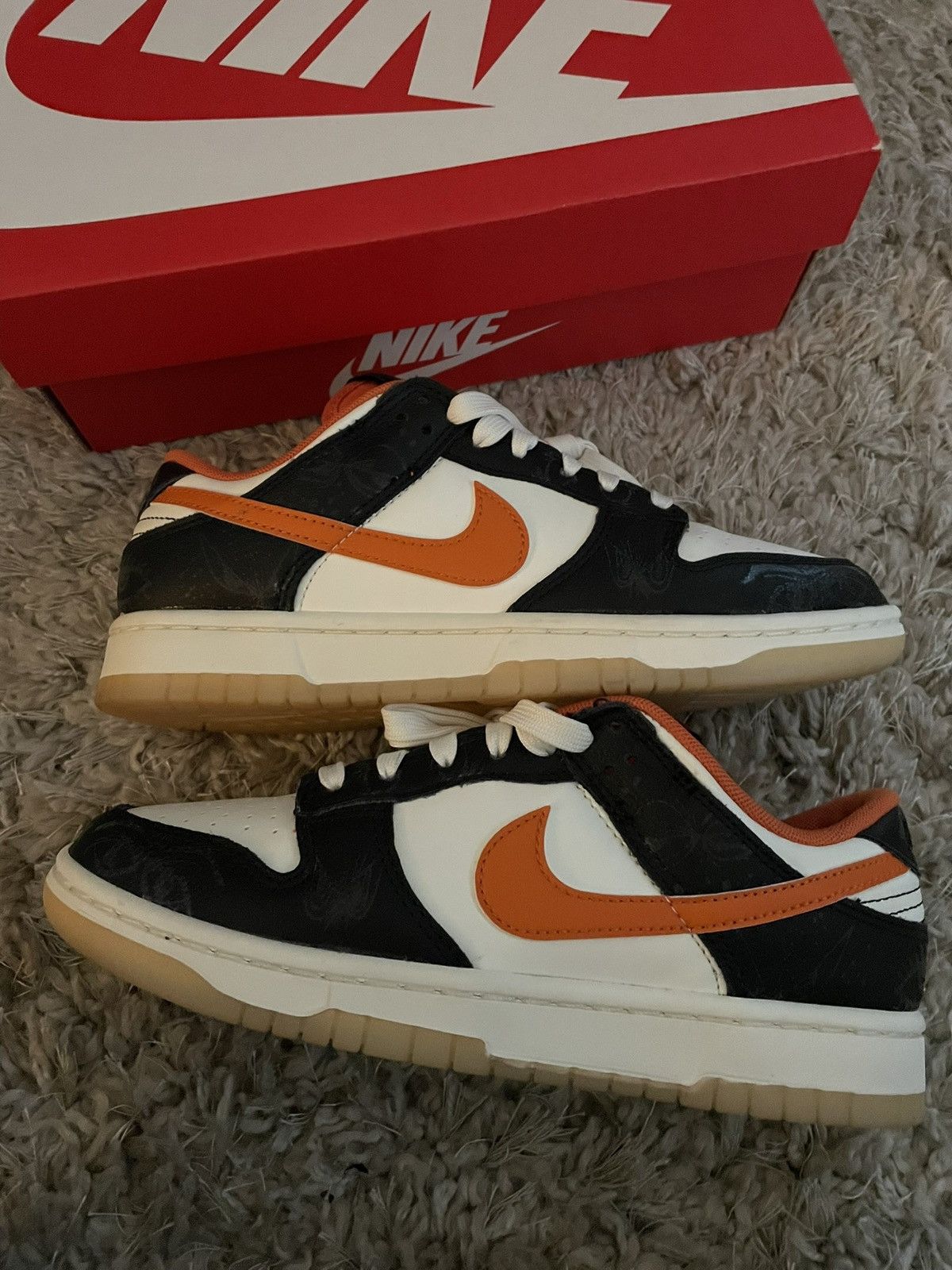 Nike Nike Dunk Low Premium Halloween Size US 6 / EU 39 - 2 Thumbnail