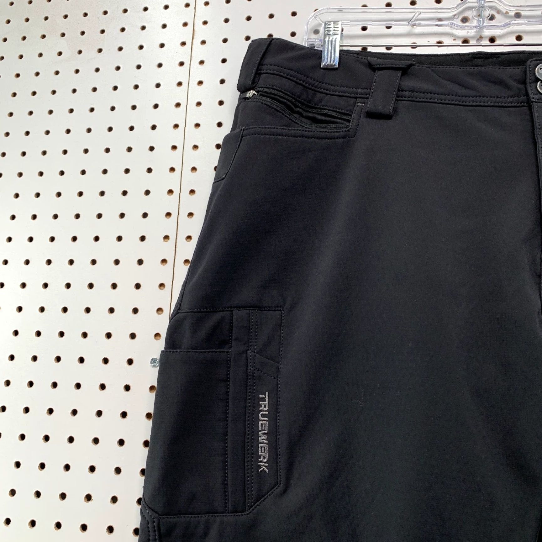 Vintage TRUEWERK Cargo Pants Black Mens 42x32 Fits 42x28.5 Utility Pockets Work Pants Cargo Pants Mens 42 Black Size US 42 / EU 58 - 4 Thumbnail