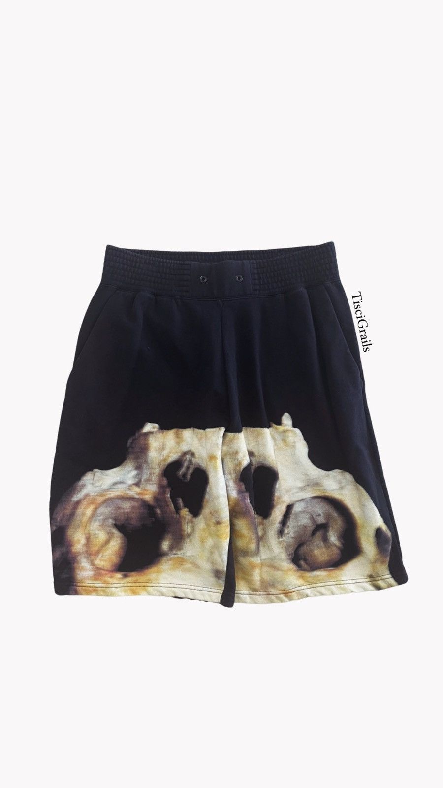 Givenchy Givenchy Twisted Skull Shorts Size US 30 / EU 46 - 1 Thumbnail