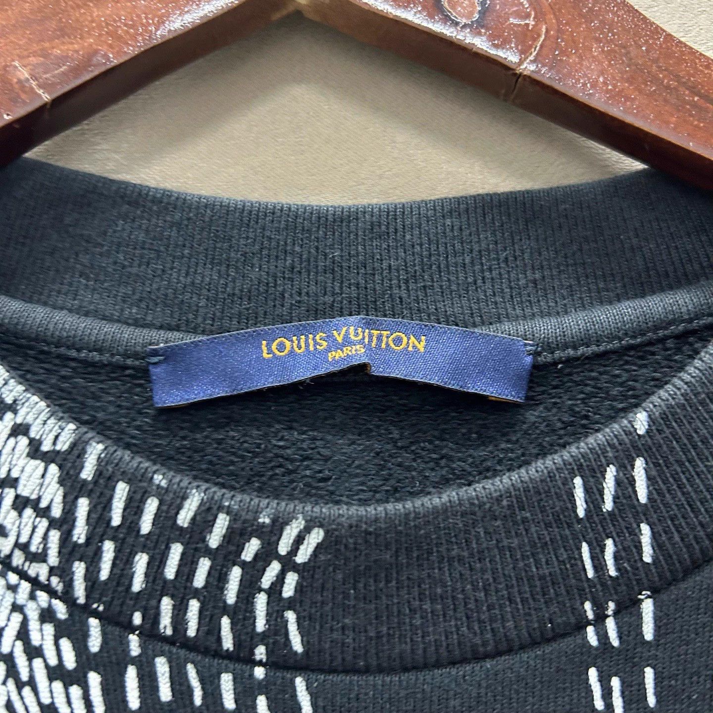Louis Vuitton Louis Vuitton Black Floral Sketch Hoodie S 95 New Size US S / EU 44-46 / 1 - 3 Thumbnail