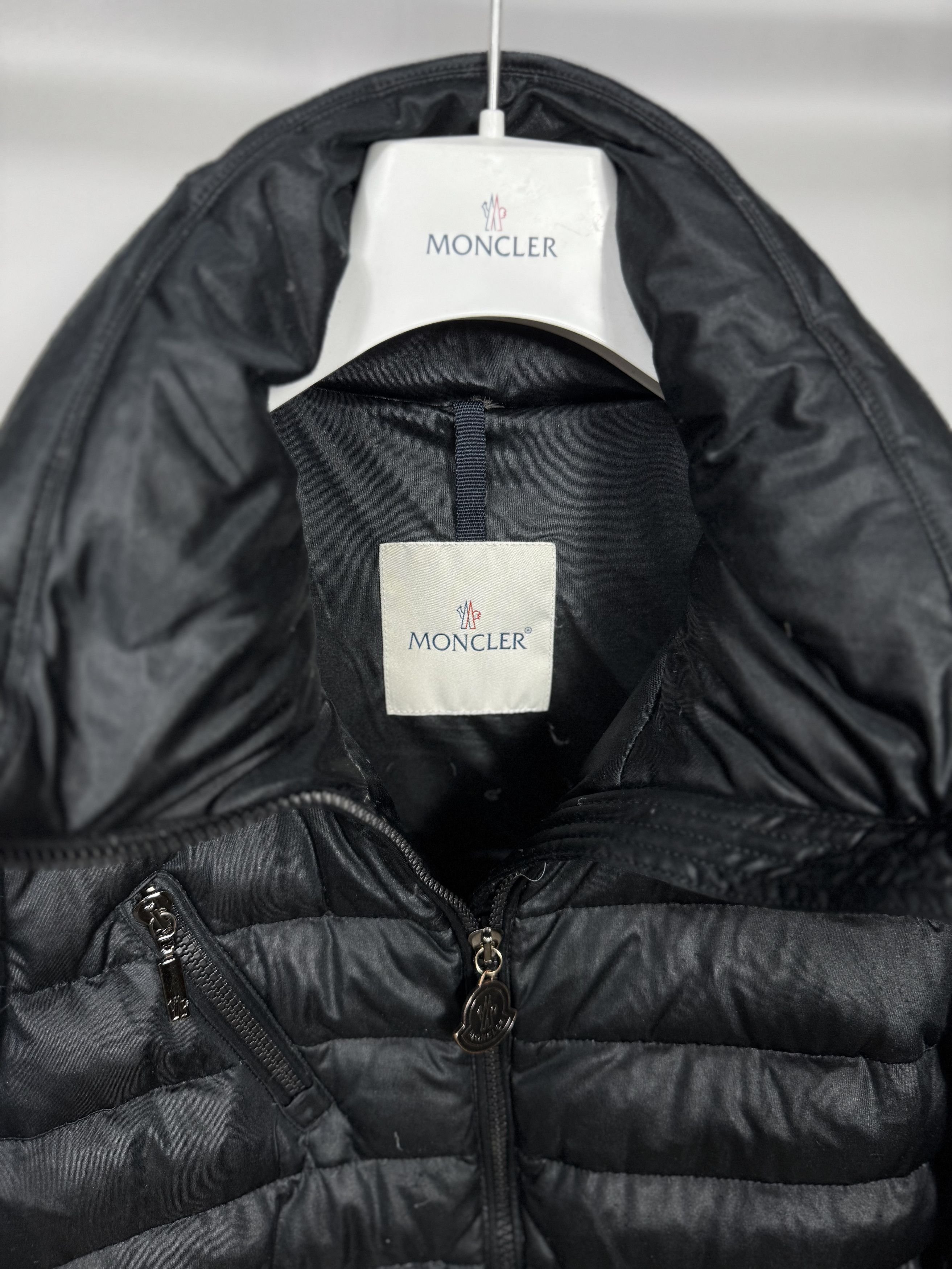 Moncler Moncler Sussie Jacket Size M / US 6-8 / IT 42-44 - 3 Thumbnail