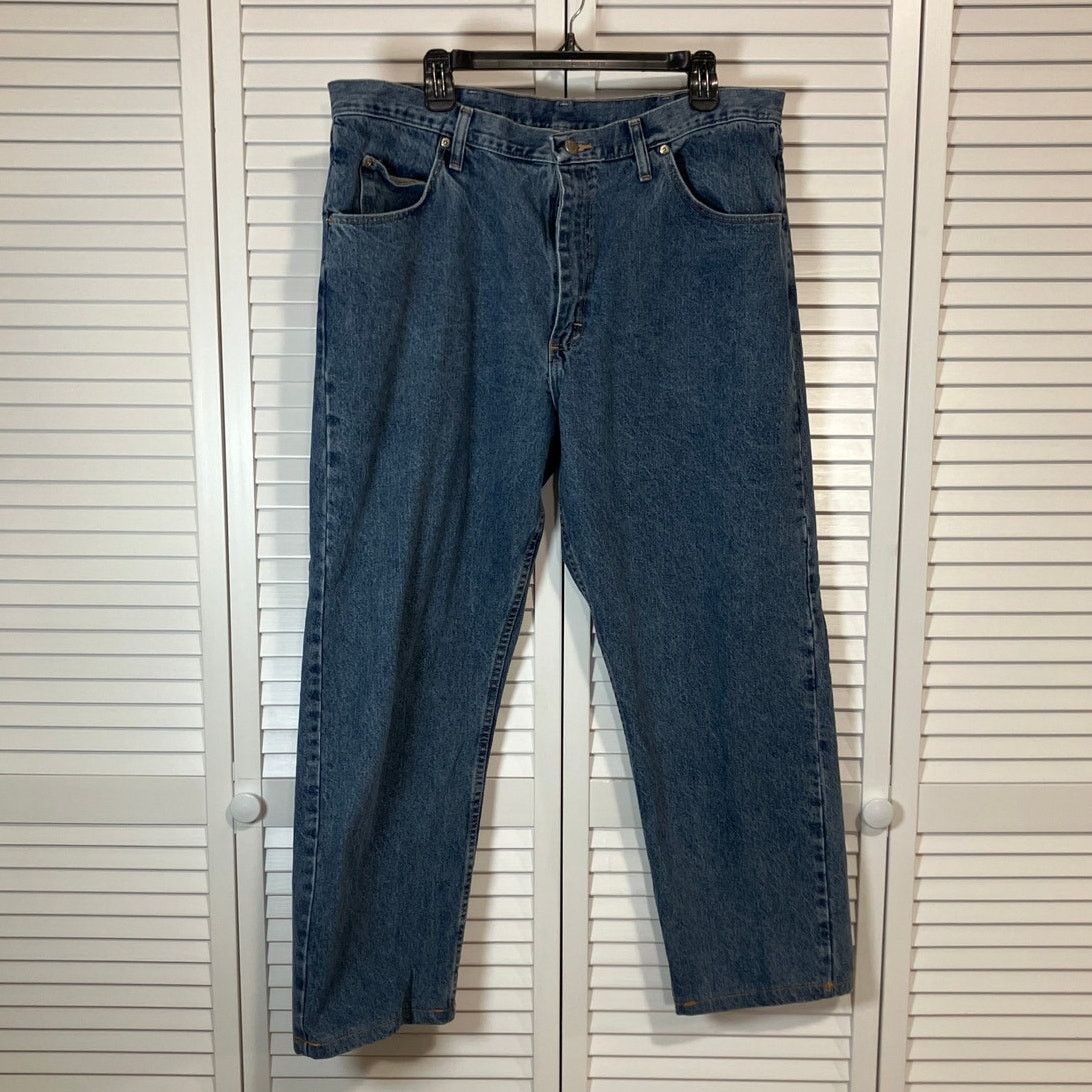 Wrangler Wrangler Authentics Vintage Blue Straight Leg Jeans Men 38” Size US 38 / EU 54 - 1 Thumbnail
