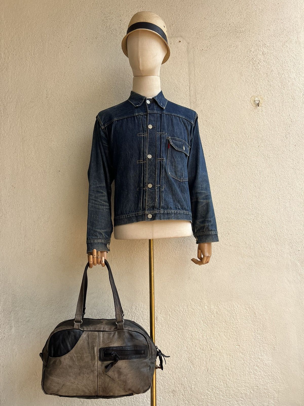 Japanese Brand Butler Verner Sails Japan Distressed Patina Leather Bag Size ONE SIZE - 1 Thumbnail