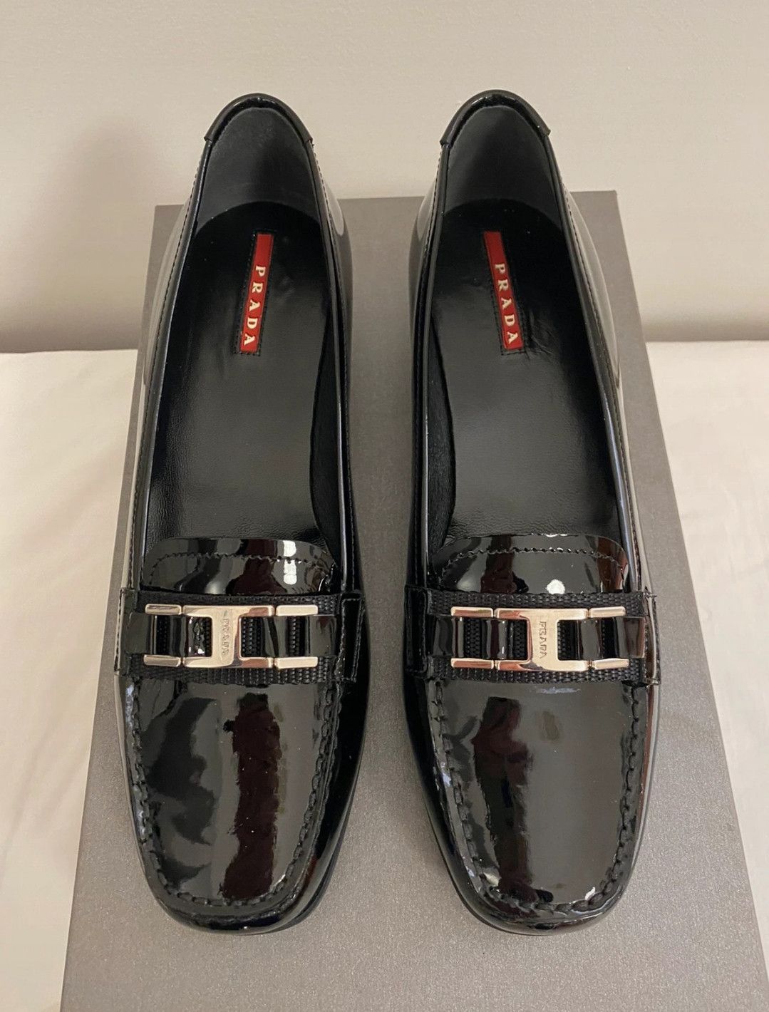 Prada Mocassini Prada in pelle verniciata nera Size US 8 / IT 38 - 1 Thumbnail