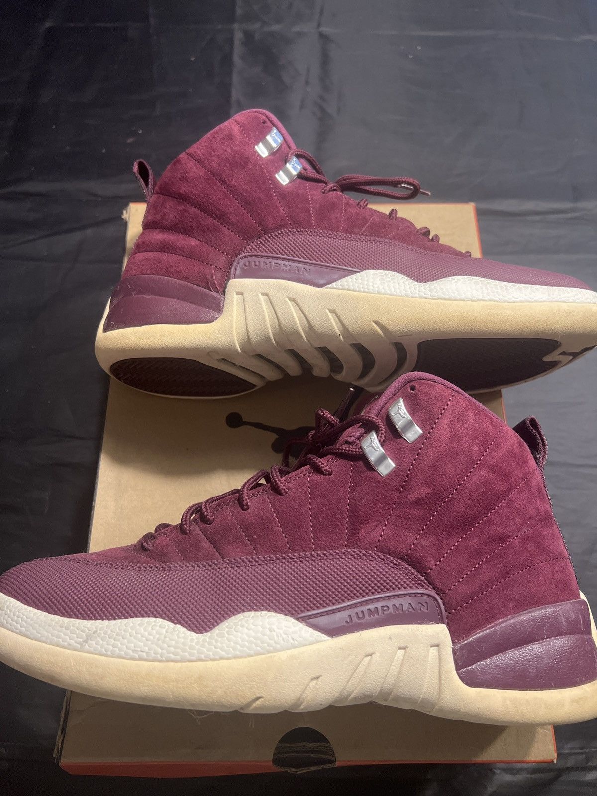 Jordan Brand × Nike Bordeaux Jordan 12 Retro Size US 9.5 / EU 42-43 - 3 Thumbnail