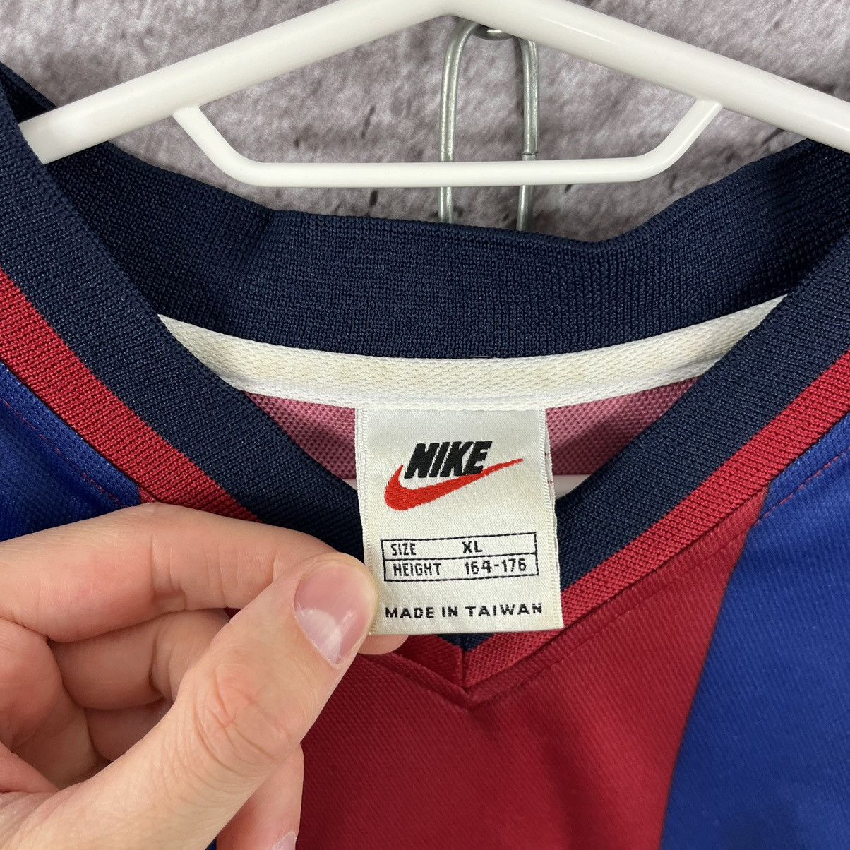 Nike Nike F.C. Barcelona 1998 Special Jersey Size 15-16 Y Male S Size US S / EU 44-46 / 1 - 14 Thumbnail